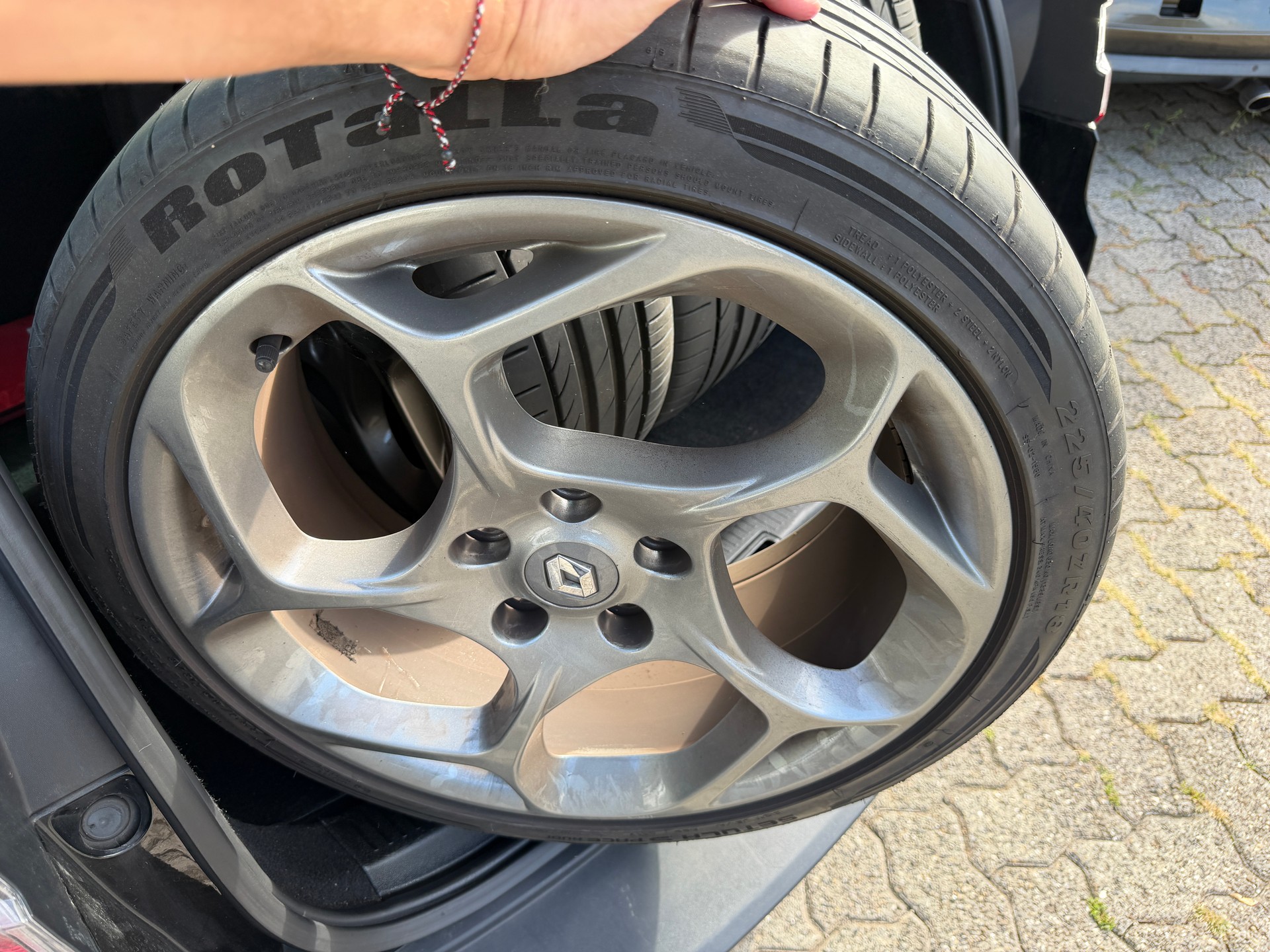 RENAULT Mégane Grandtour 1.2 16V Turbo Bose EDC "mit Garantie abschliessbar"-showroom-element-2