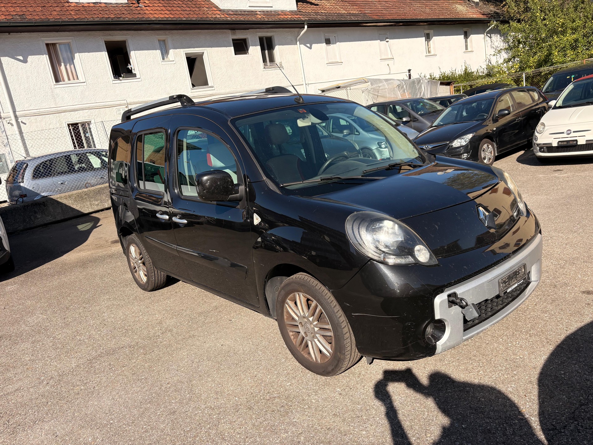 RENAULT Kangoo 1.6 16V Dynamique-image-1