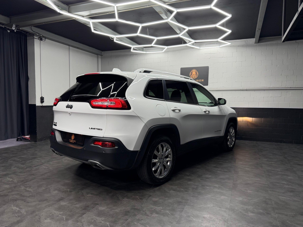 JEEP Cherokee 2.2TD Limited AWD 9ATX | CH-Auto | Rückfahrkamera | 4x4 | Dachreling | Sitzheizung&Sitzkühlung-image-8