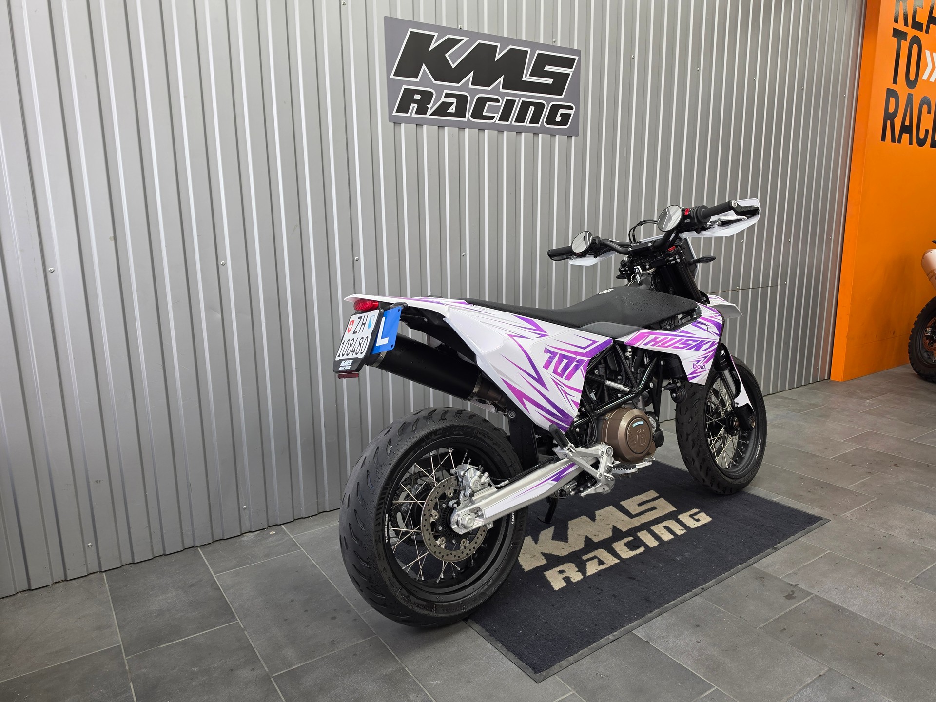 HUSQVARNA 701 Supermoto (35kW)-image-3
