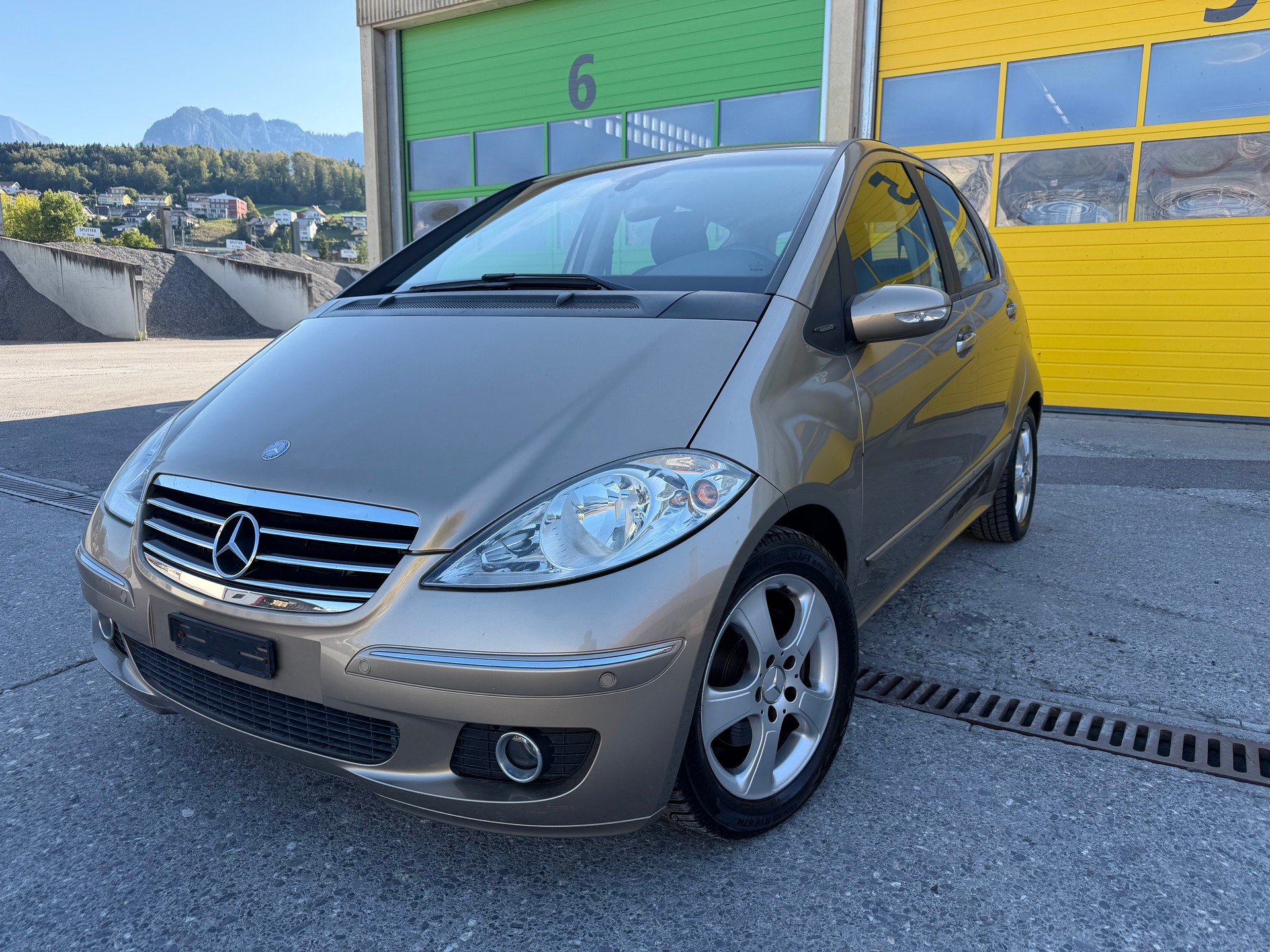 MERCEDES-BENZ Mercedes A. Klasse 200