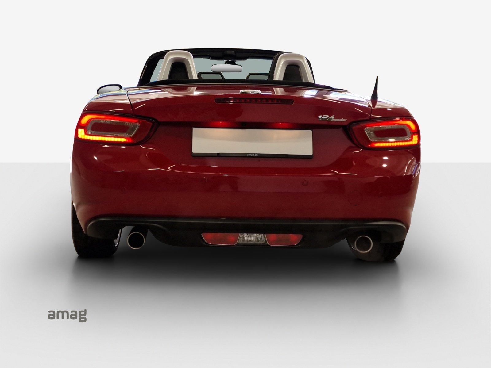 FIAT 124 Spider 1.4 TB Lusso-showroom-element-3