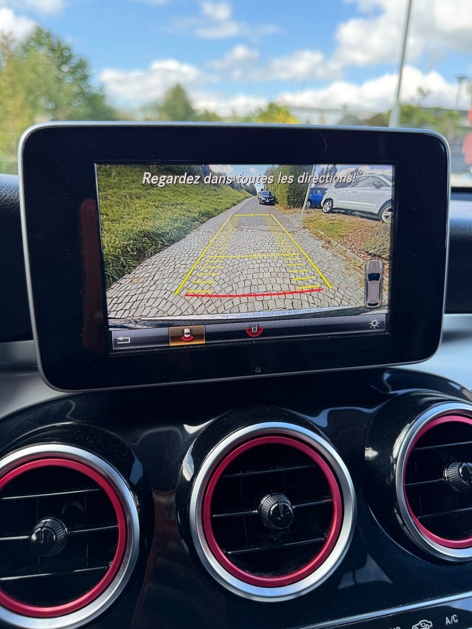 MERCEDES-BENZ GLC 250 4Matic 9G-Tronic-image-8