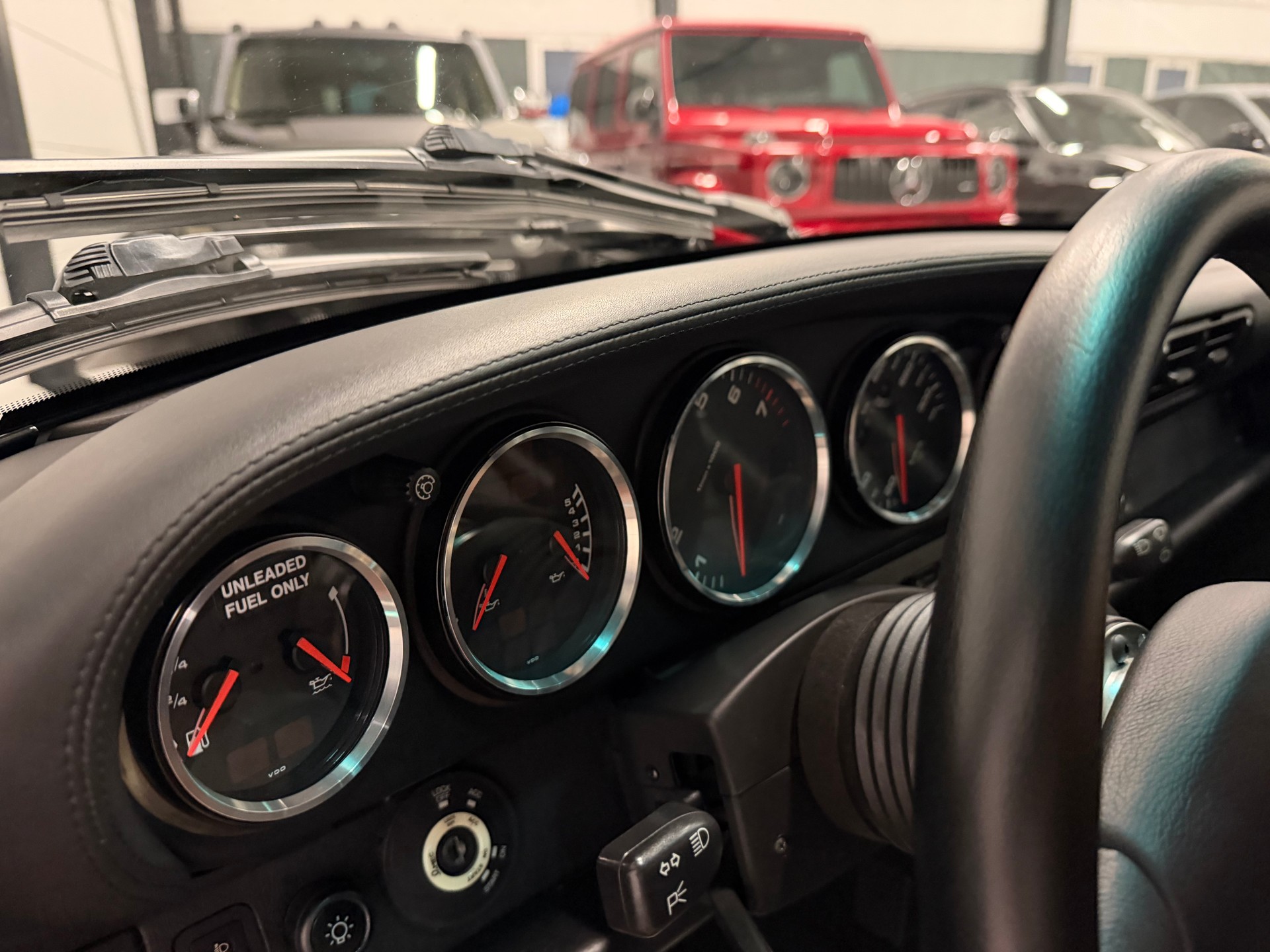 PORSCHE 911 Turbo-image-30