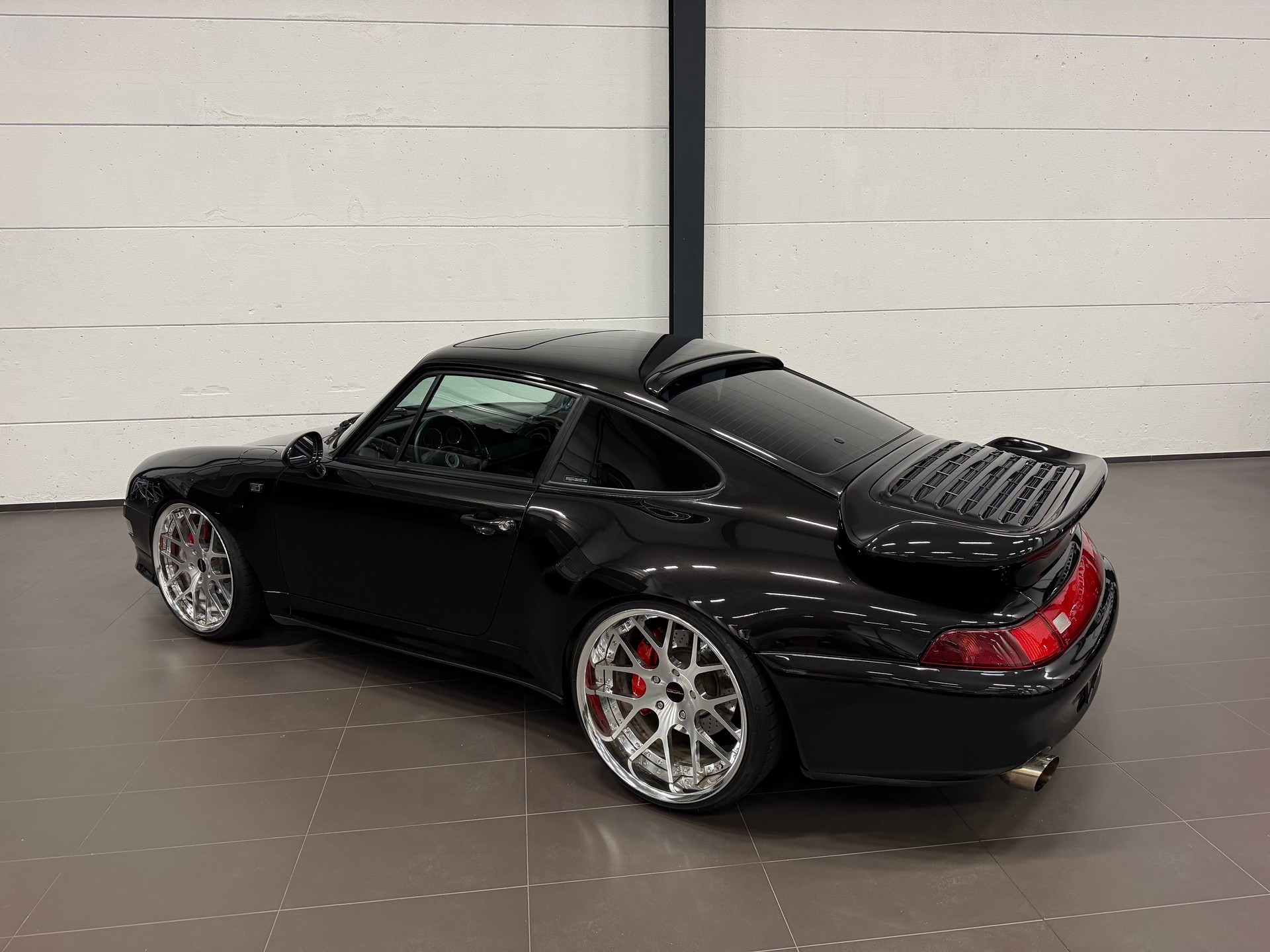 PORSCHE 911 Turbo-image-11