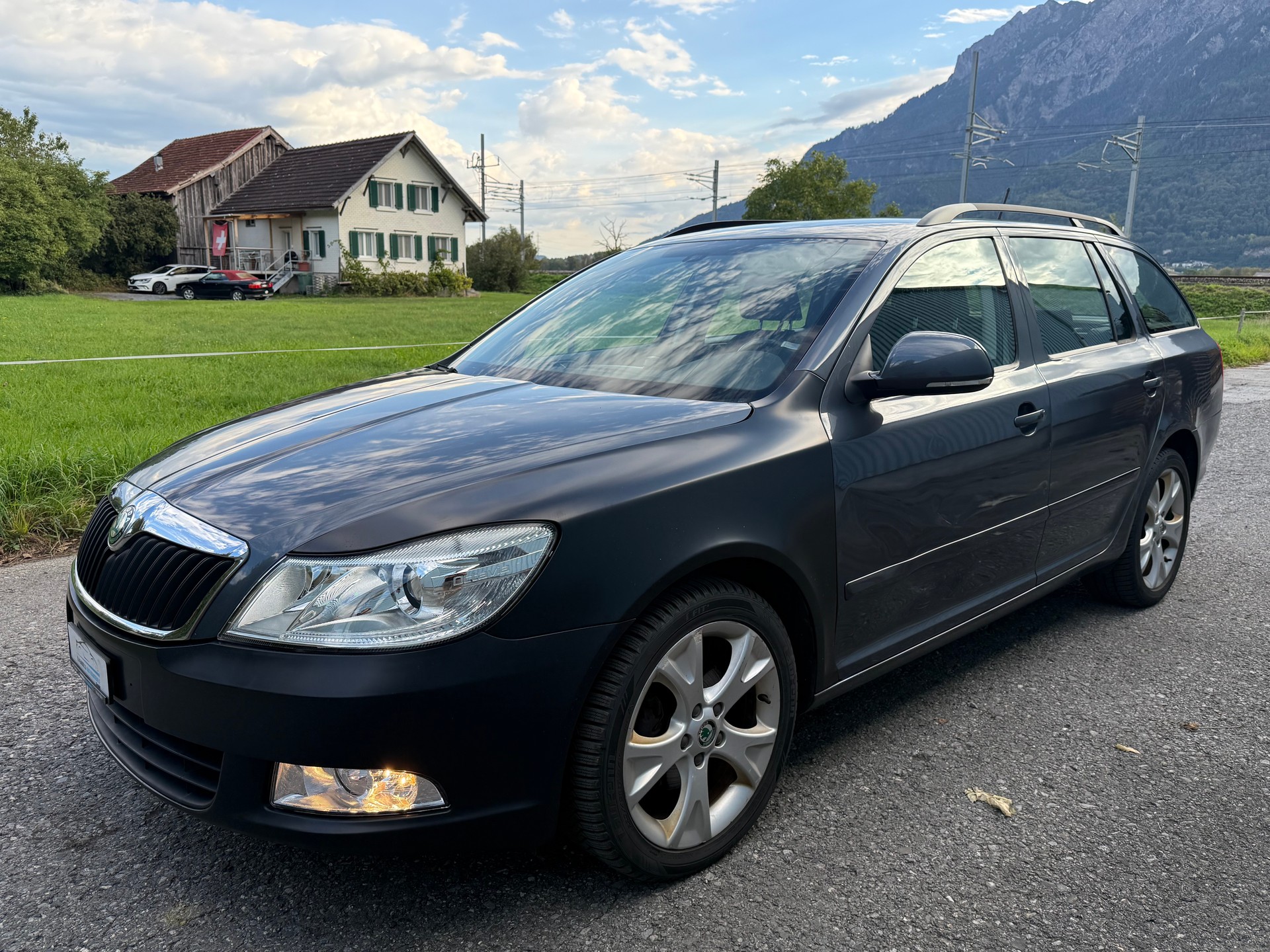 SKODA Octavia Combi 2.0 TDI Ambiente DSG-showroom-element-1
