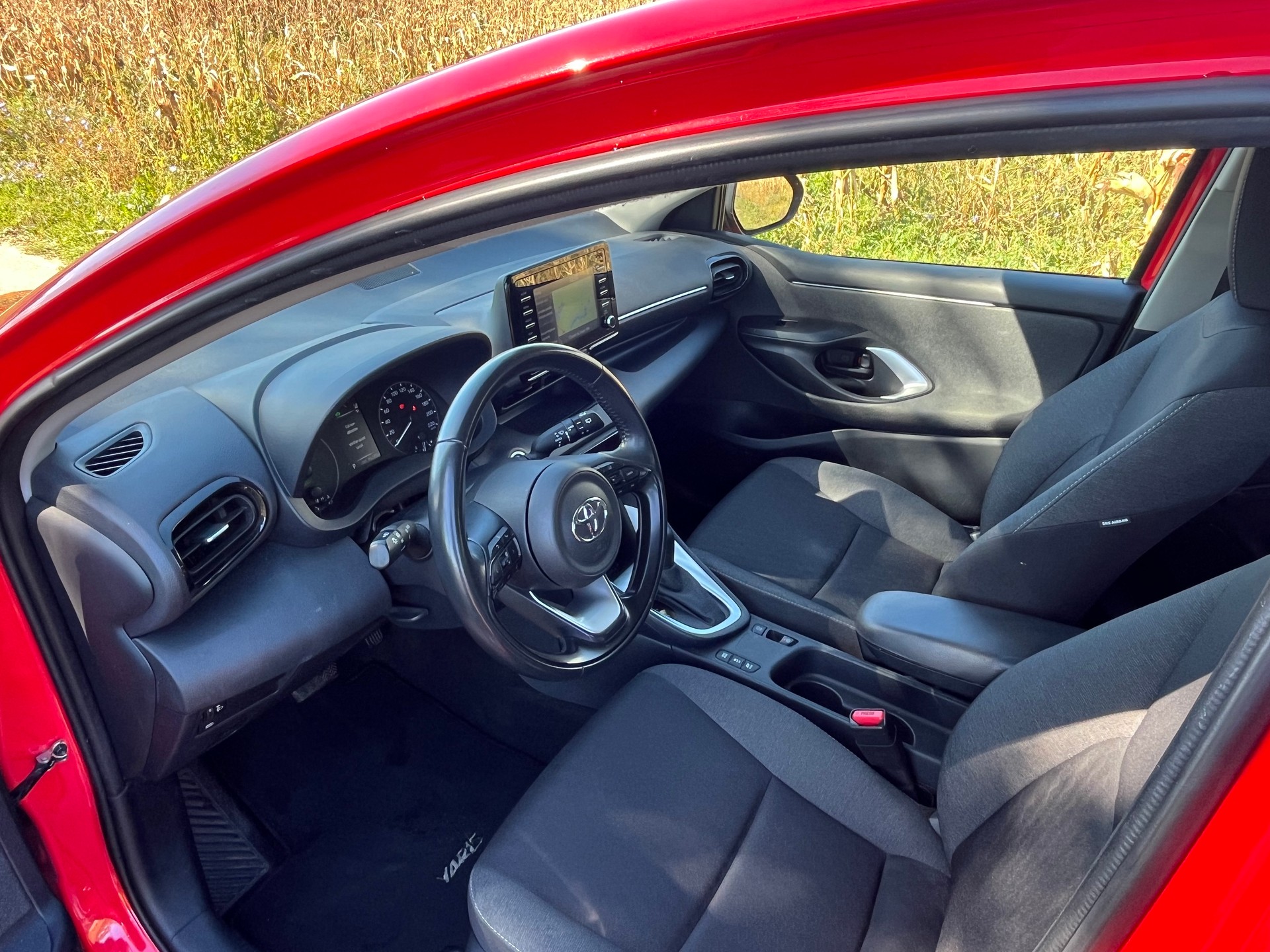TOYOTA Yaris 1.5 Active e-CVT-image-6