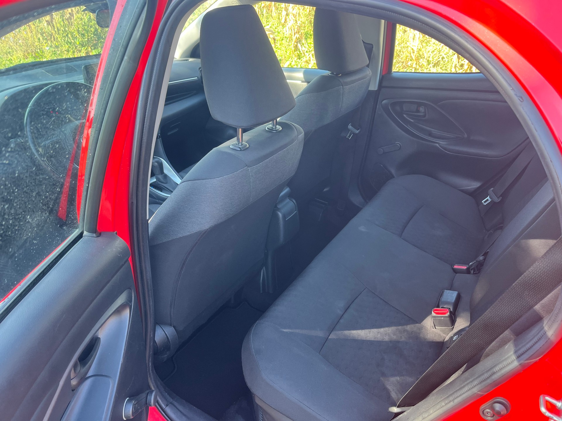 TOYOTA Yaris 1.5 Active e-CVT-image-8