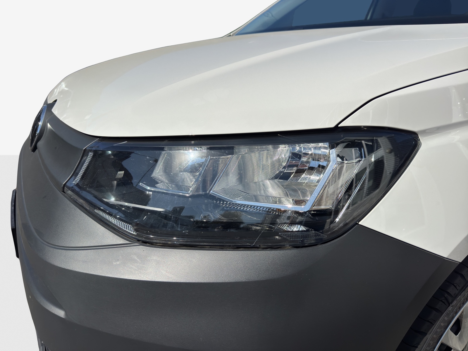 VW Caddy 2.0 TDI-image-14