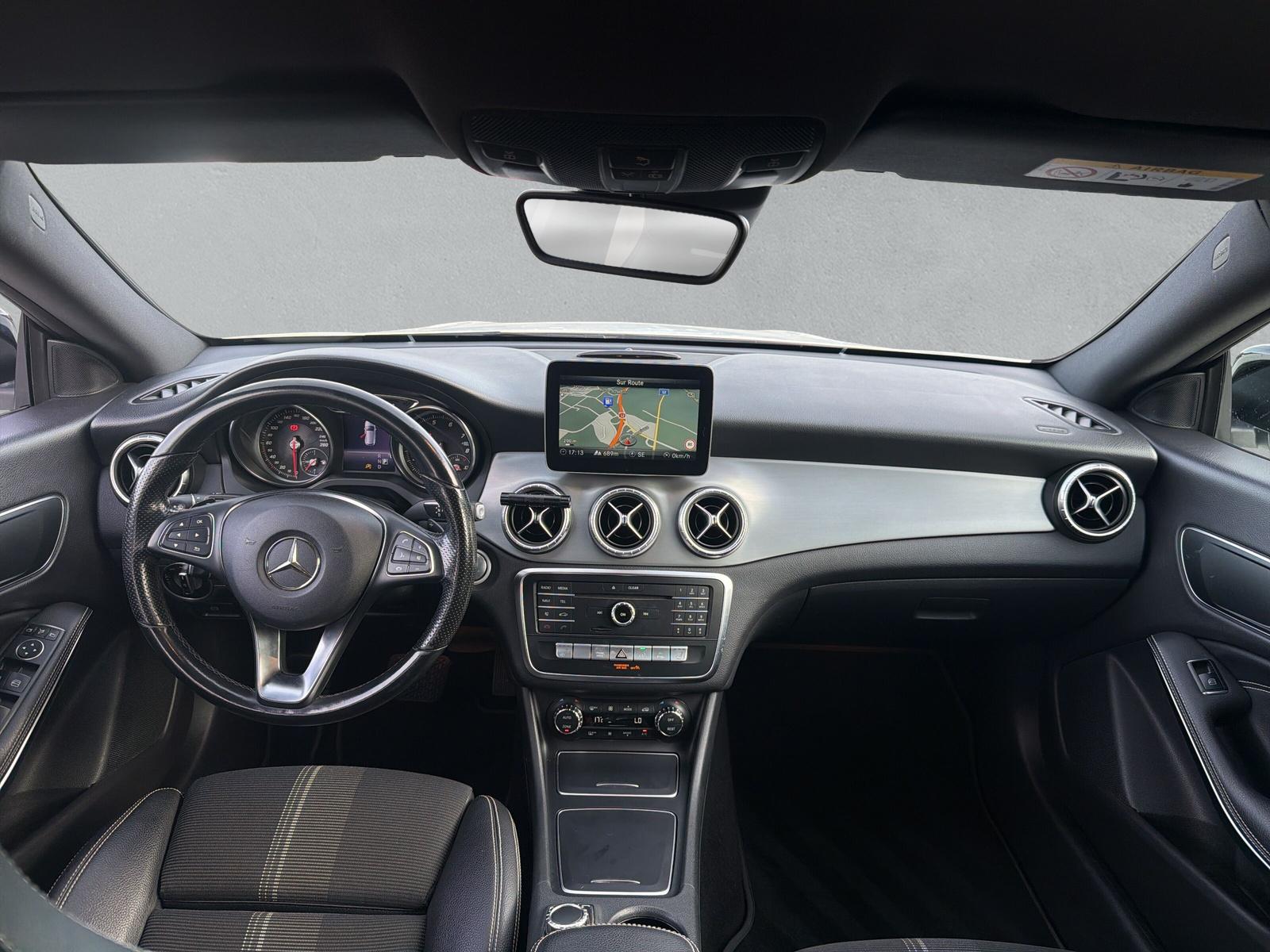 MERCEDES-BENZ CLA 200 Urban Shooting Brake (CH)-image-16