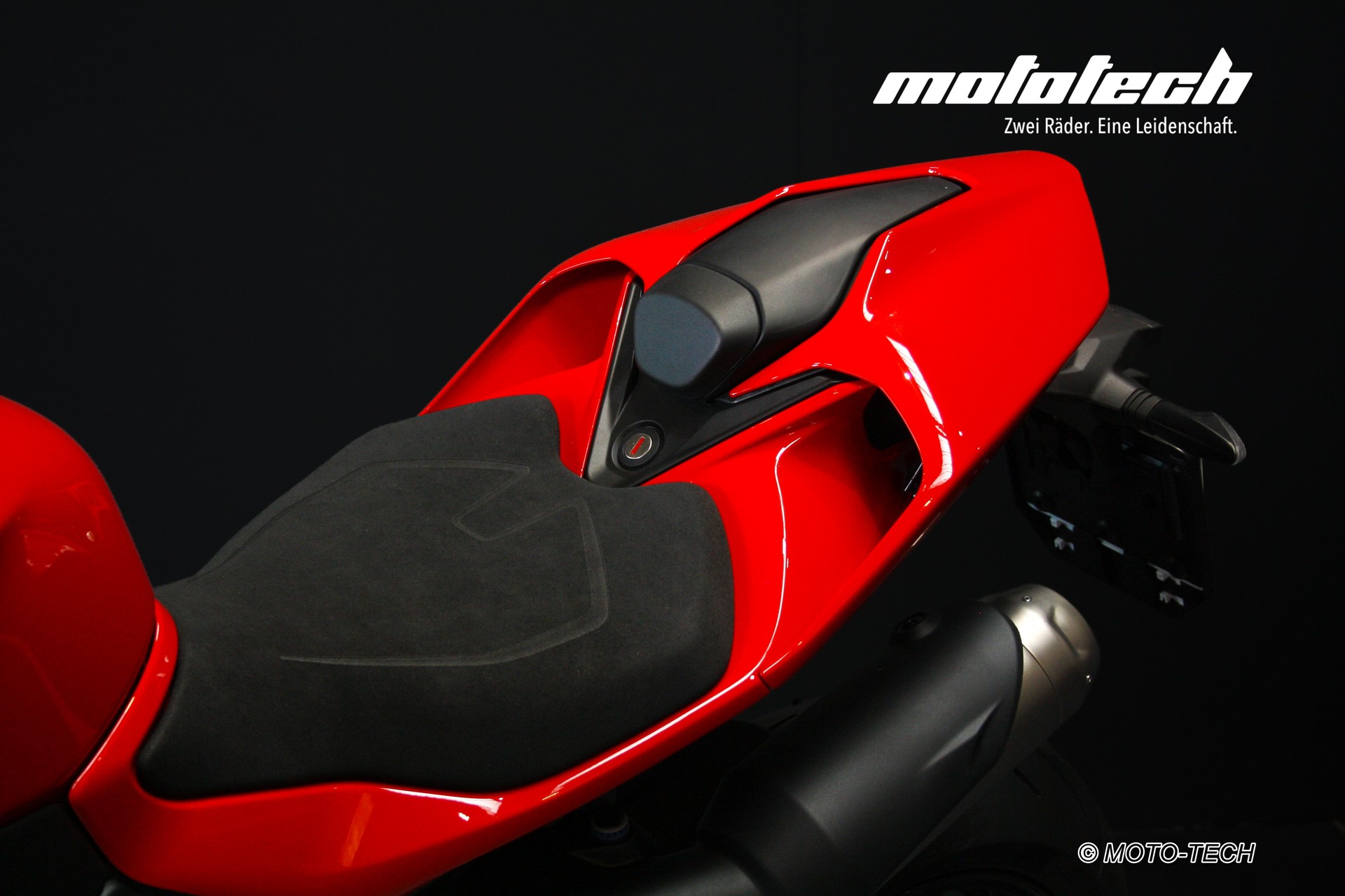 DUCATI Panigale V2 S (35kW)-image-9