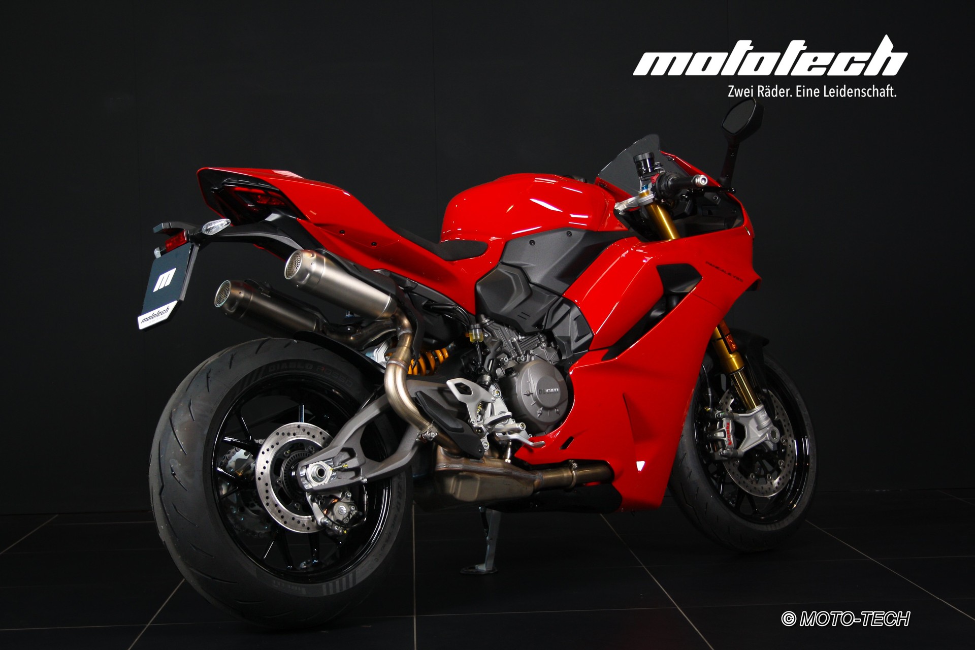 DUCATI Panigale V2 S (35kW)-showroom-element-2
