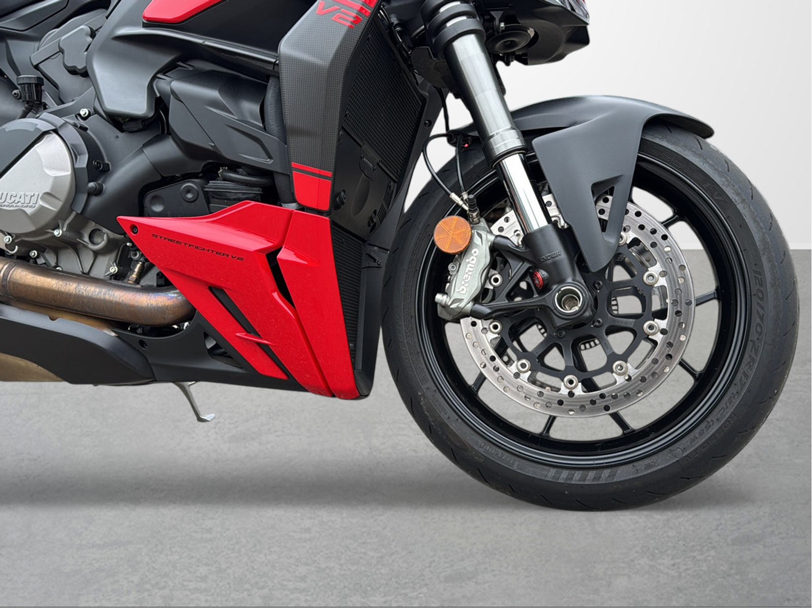 DUCATI Streetfighter V2-image-2