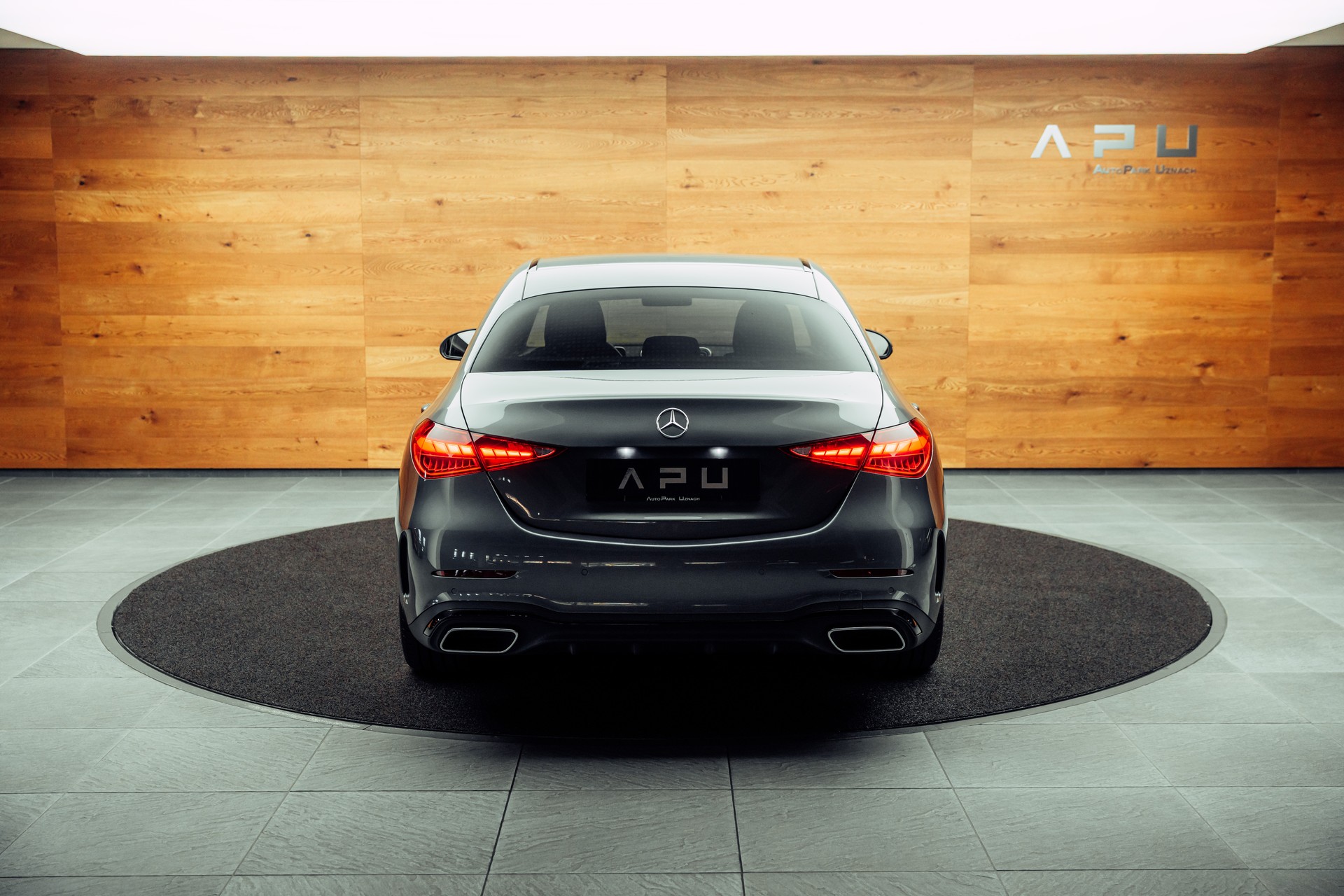 MERCEDES-BENZ C 300 4Matic AMG Line-image-15