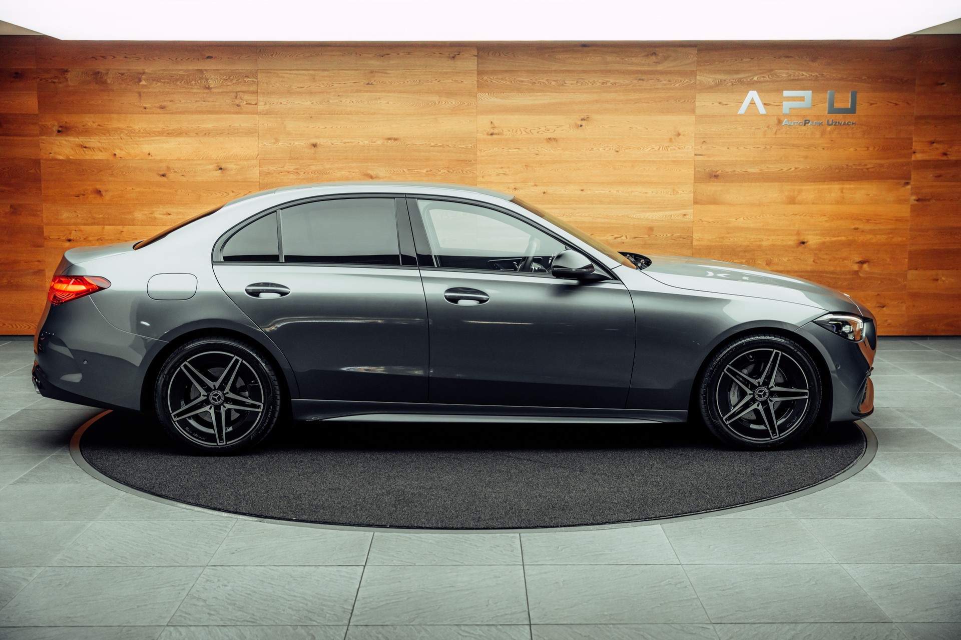 MERCEDES-BENZ C 300 4Matic AMG Line-image-1