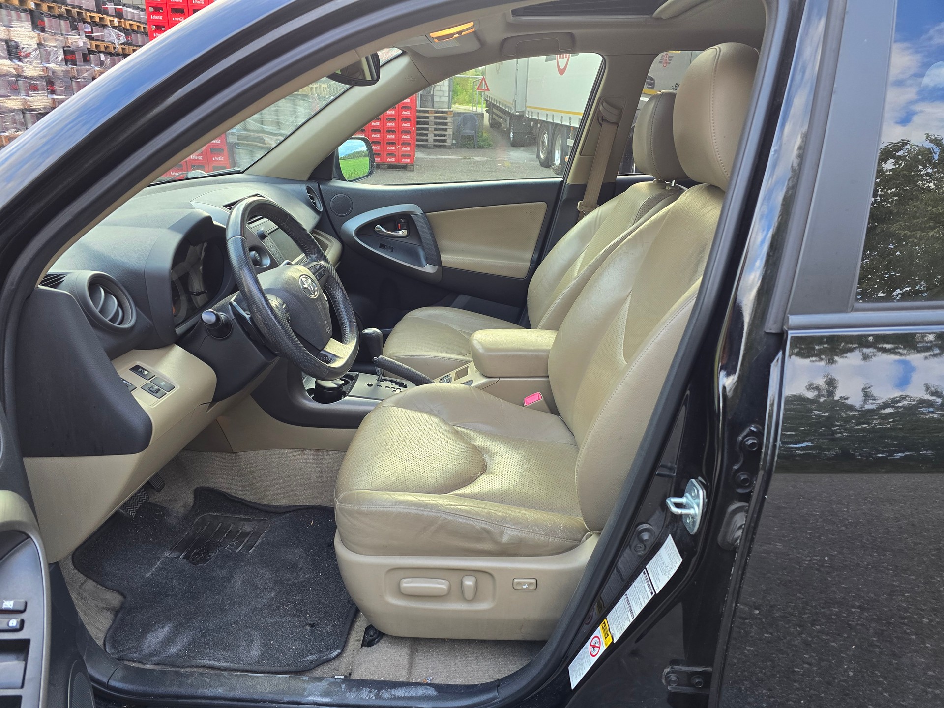 TOYOTA RAV-4 2.2D-CAT Linea Luna AT-image-10