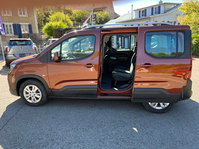 PEUGEOT Rifter 1.2 PureTech Allure-image-1