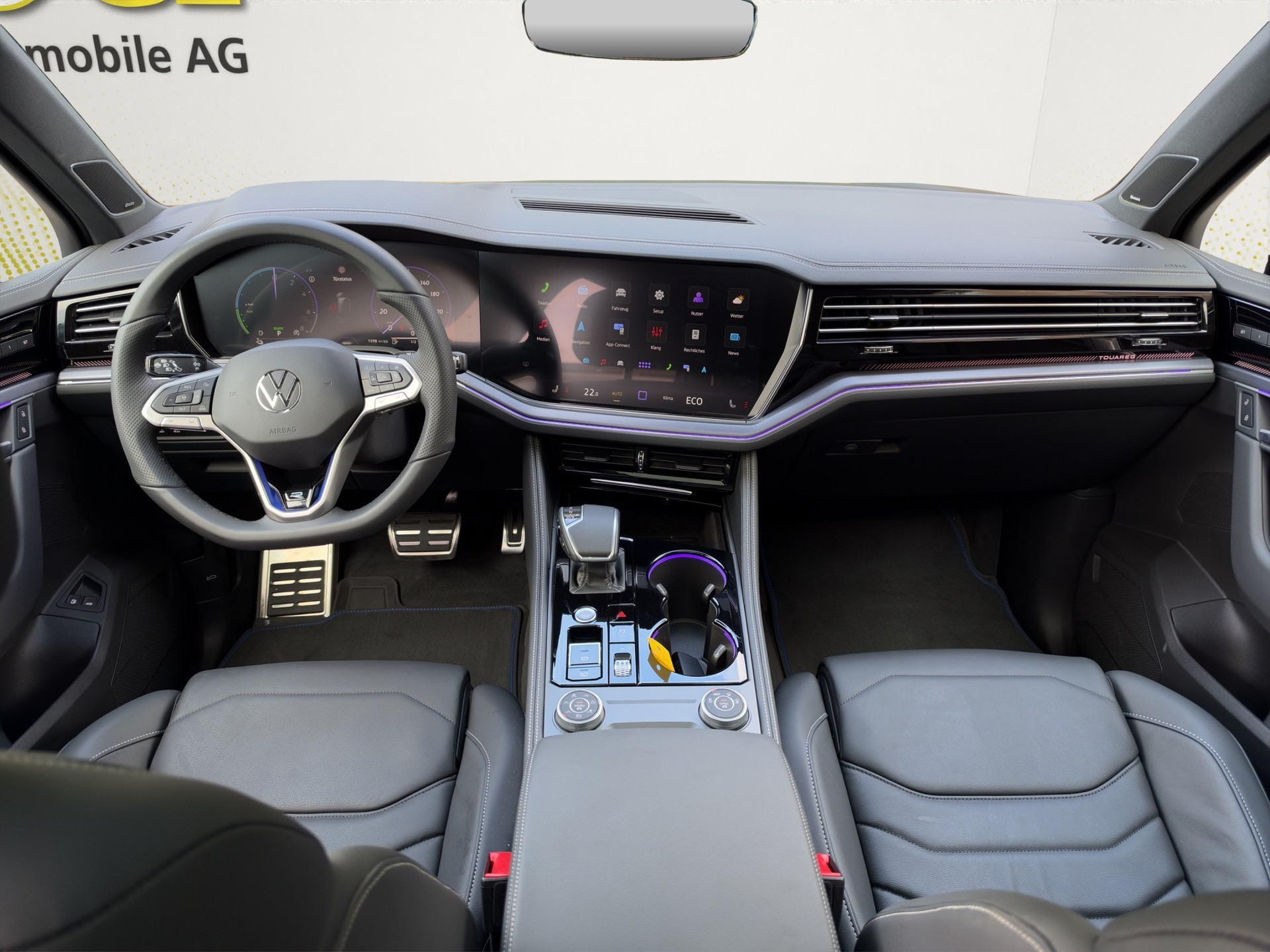 VW Touareg 3.0TSIe Hybrid R 4x4-image-9