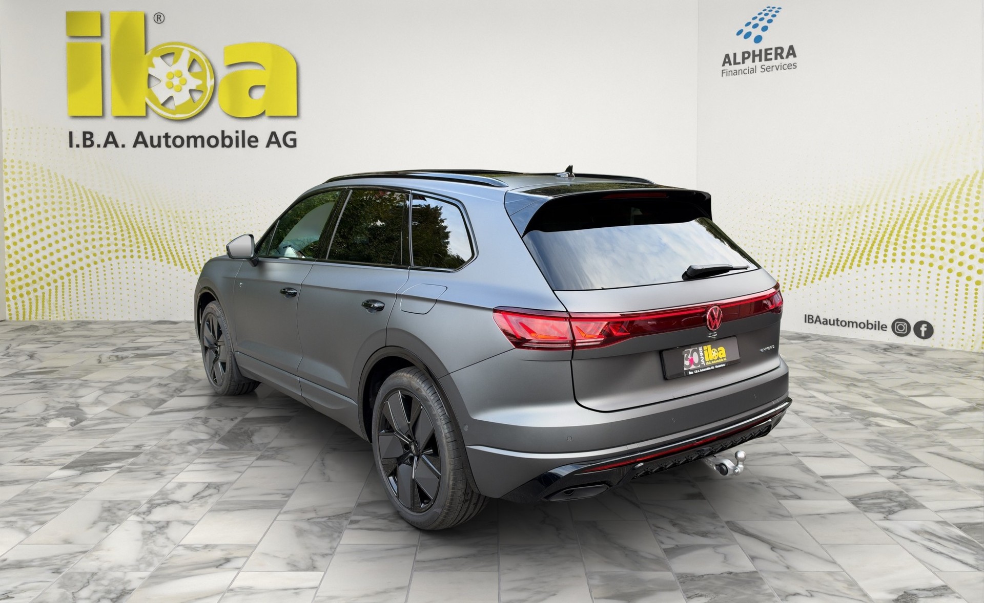 VW Touareg 3.0TSIe Hybrid R 4x4-showroom-element-2