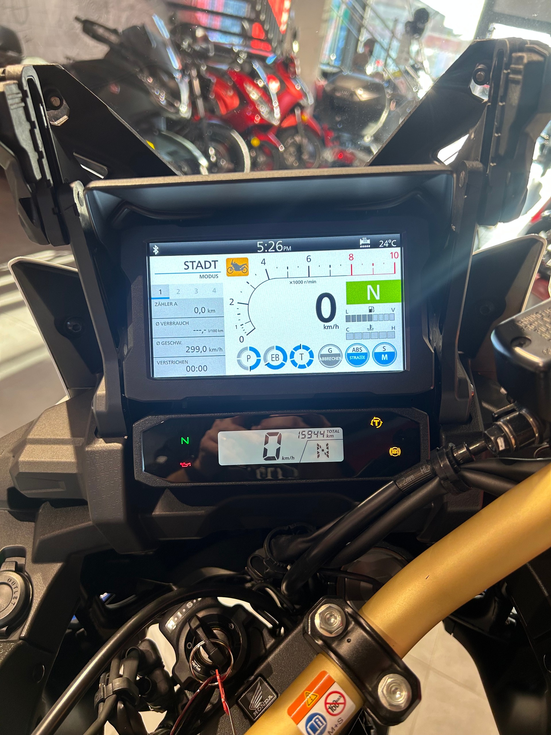 HONDA CRF 1100 DCT Africa Twin Adventure-image-6