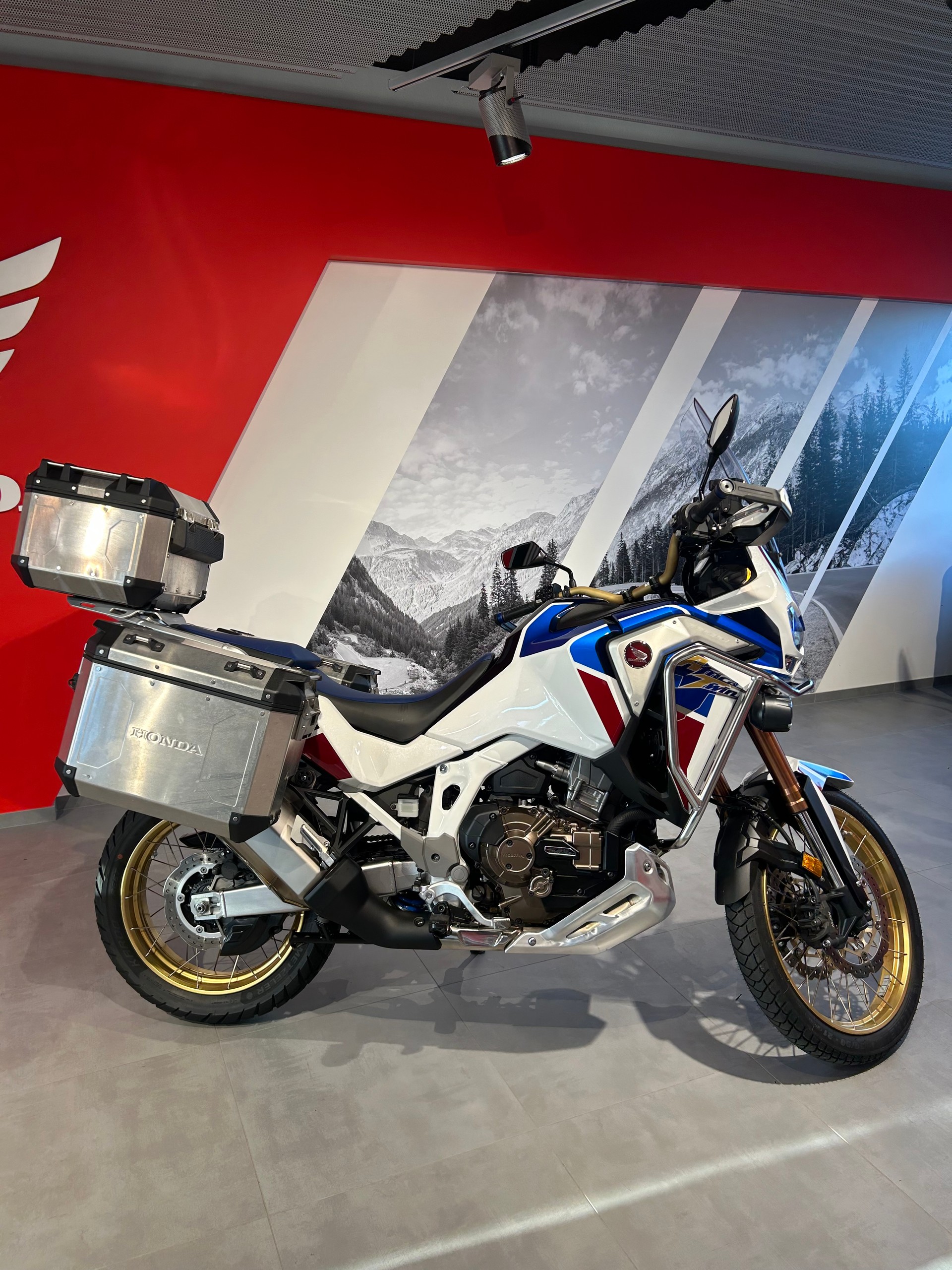 HONDA CRF 1100 DCT Africa Twin Adventure-image-4