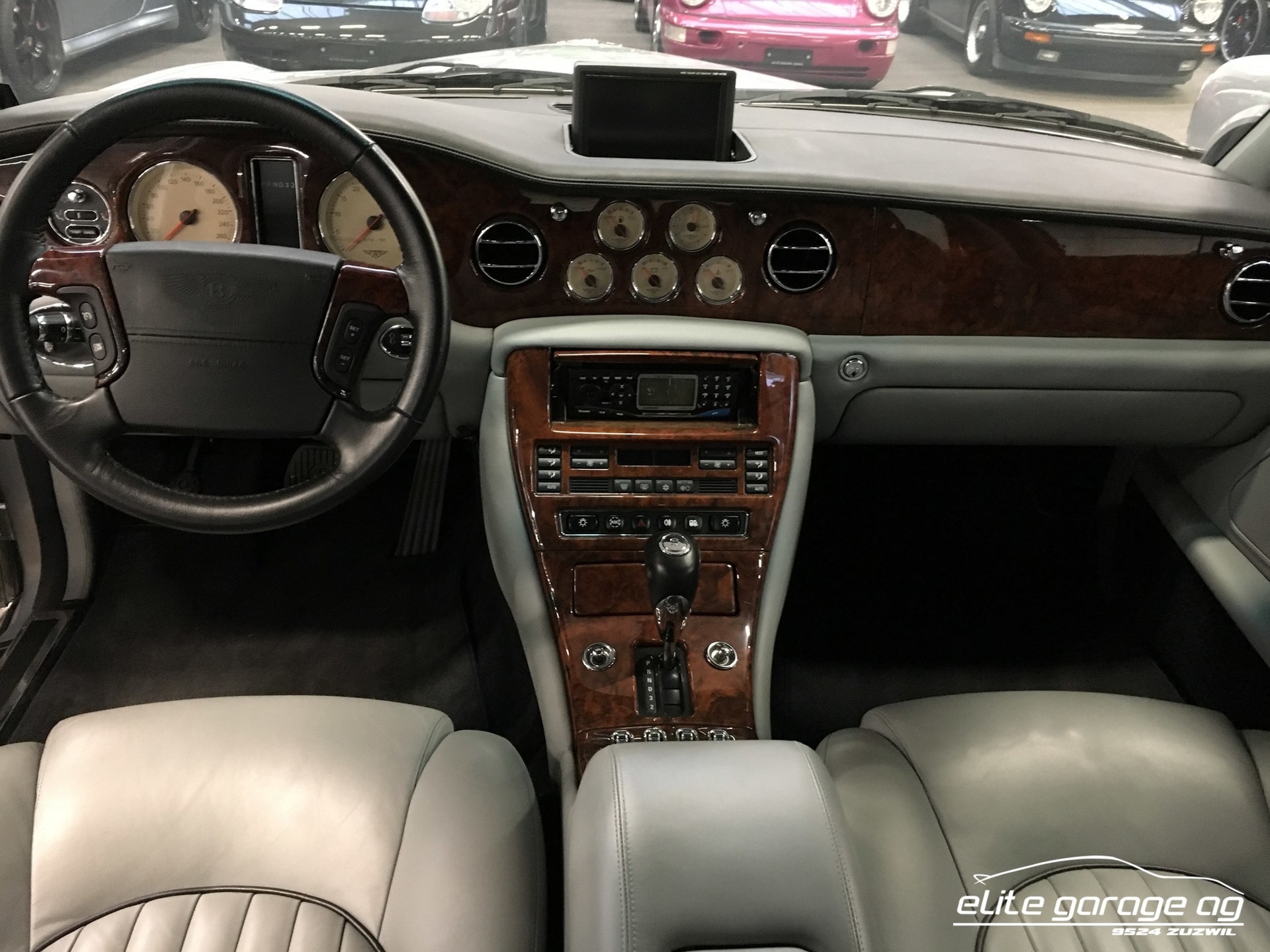 BENTLEY Arnage Red Label-image-10