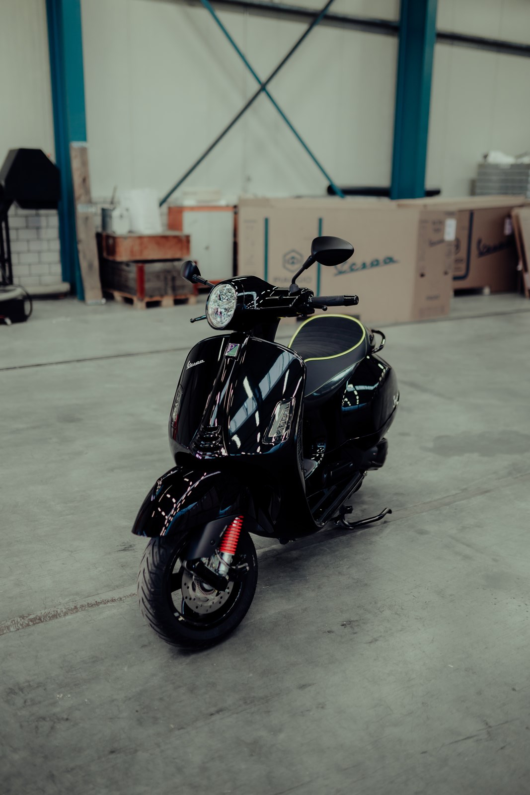 PIAGGIO Vespa GTS 300 HPE Super ABS/ASR-image-10