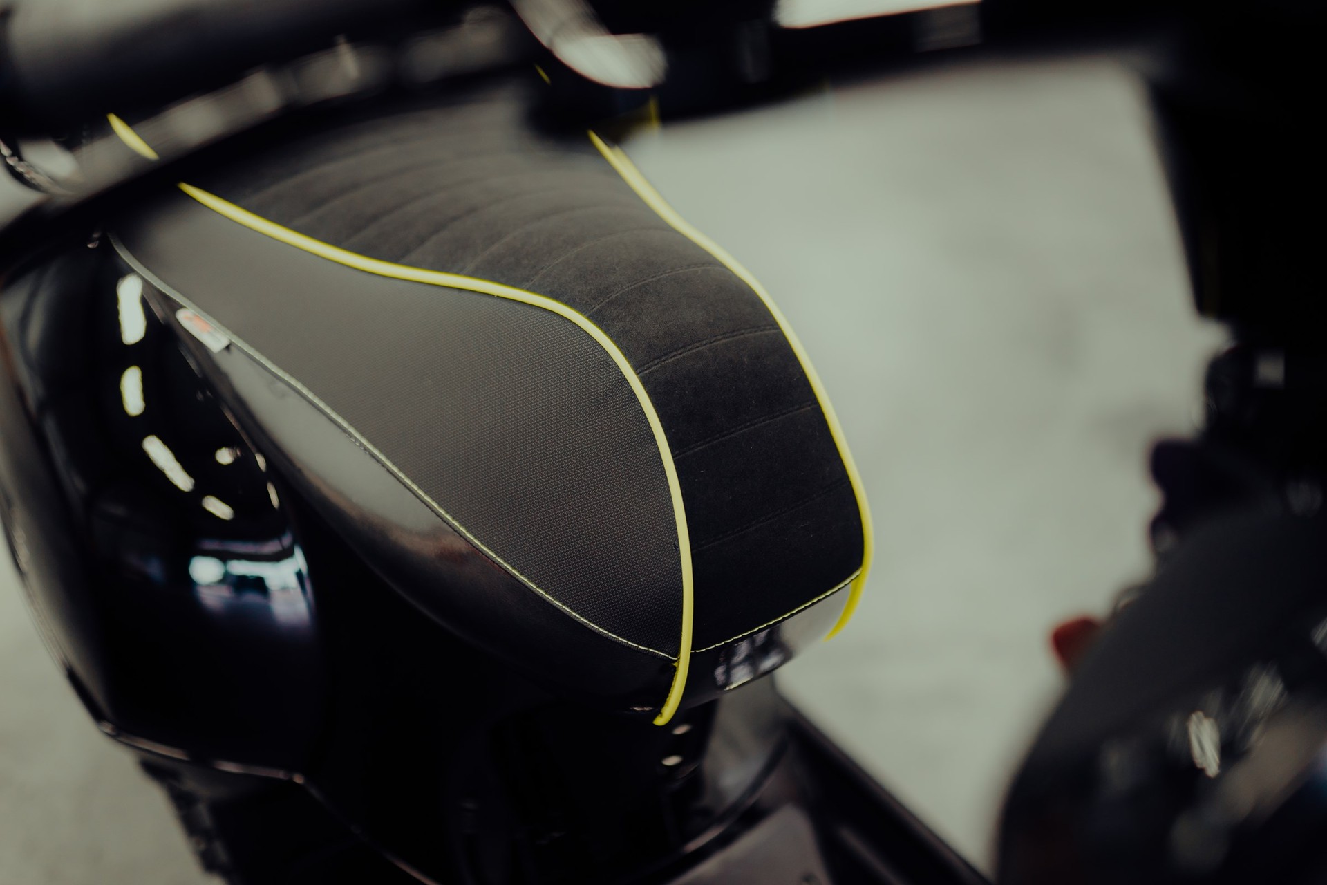 PIAGGIO Vespa GTS 300 HPE Super ABS/ASR-image-2