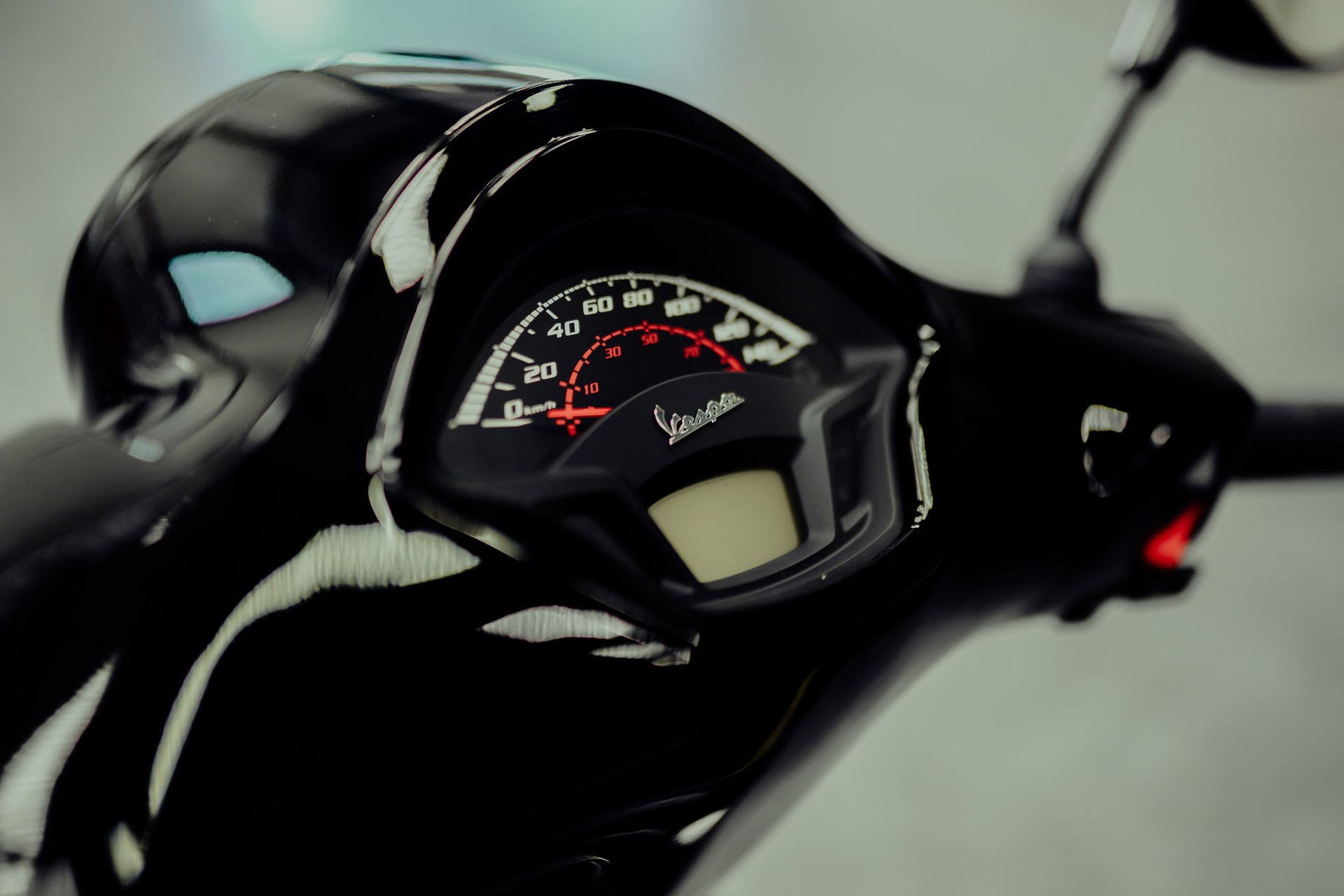PIAGGIO Vespa GTS 300 HPE Super ABS/ASR-image-4