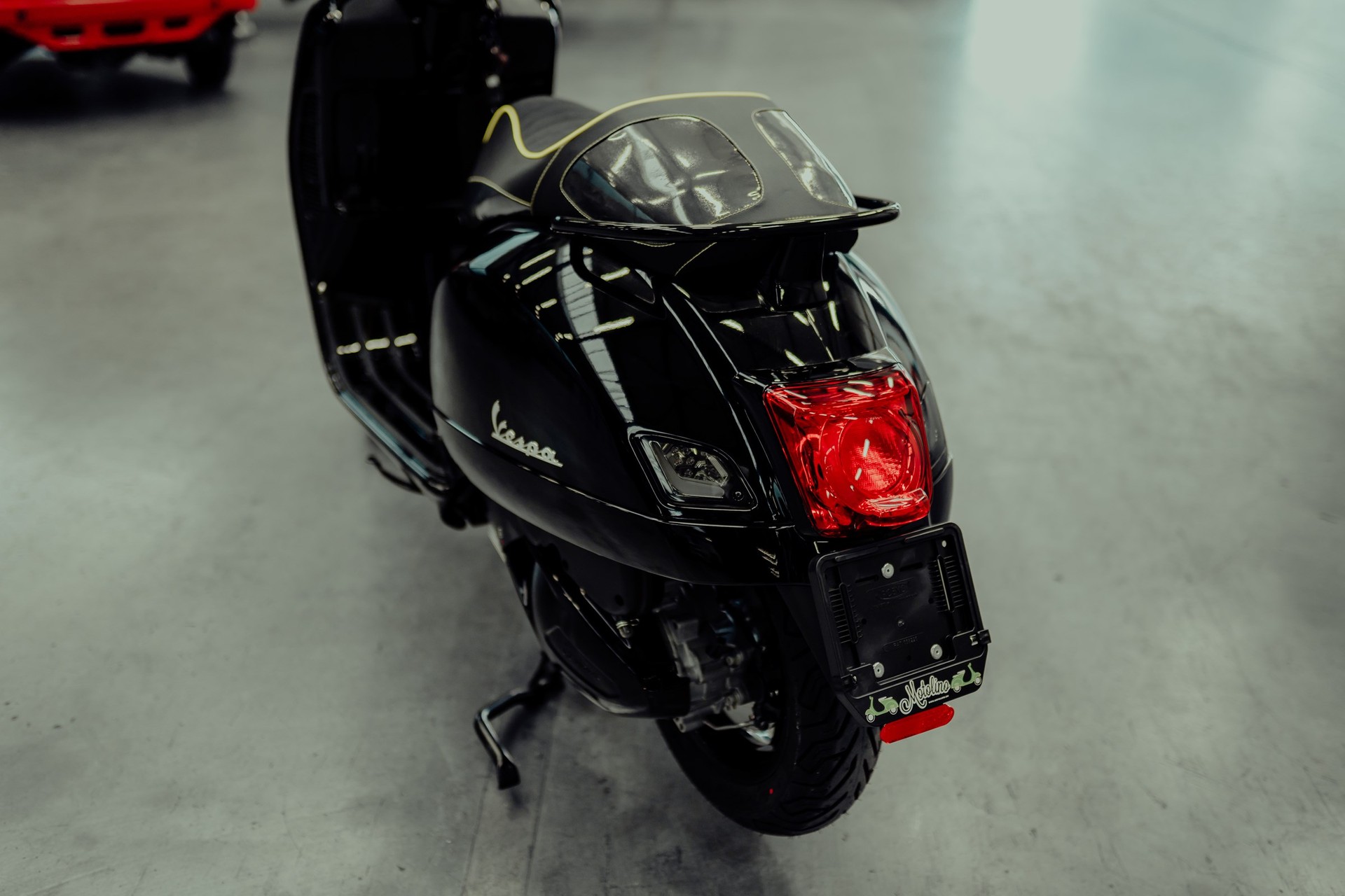 PIAGGIO Vespa GTS 300 HPE Super ABS/ASR-image-8