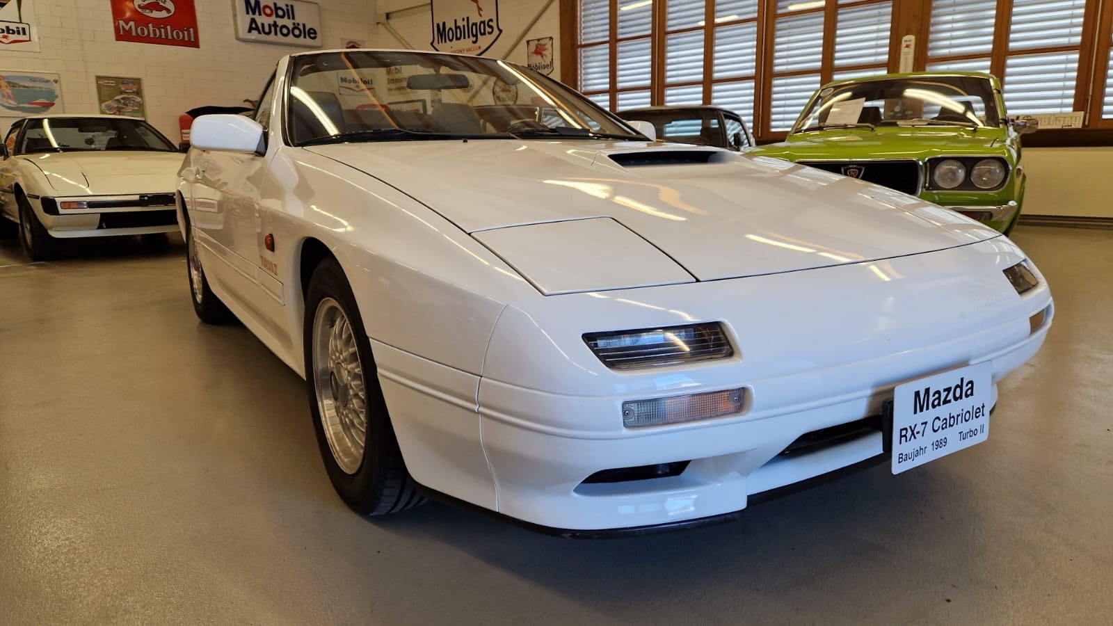 MAZDA RX-7 2.6 Turbo II-showroom-element-1