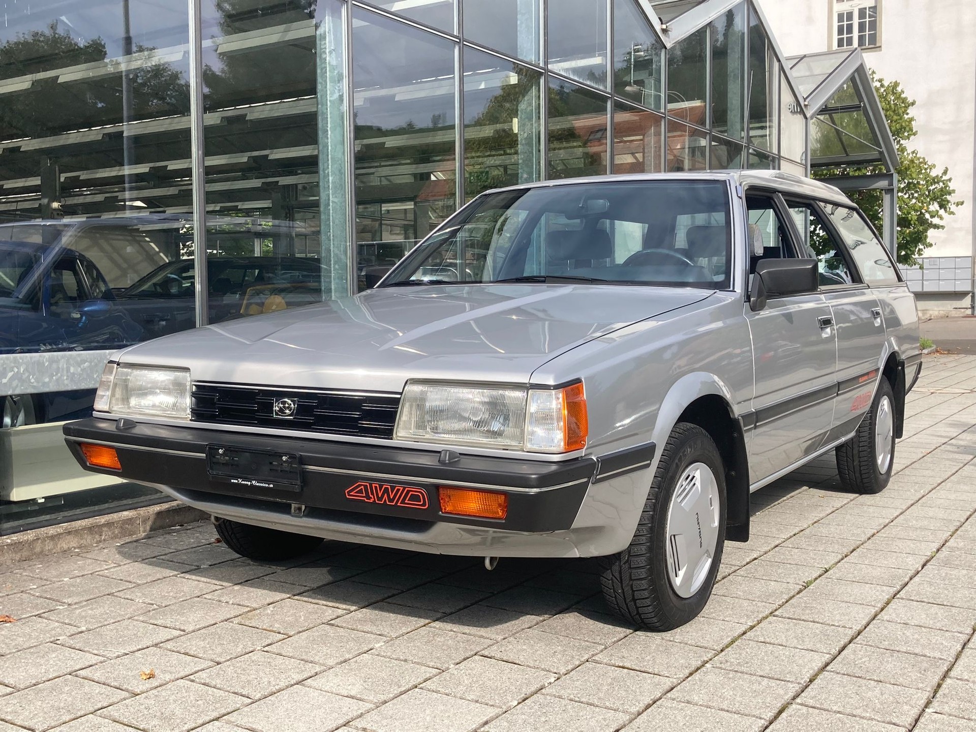 SUBARU 1.8 SuperStation 4WD-showroom-element-2