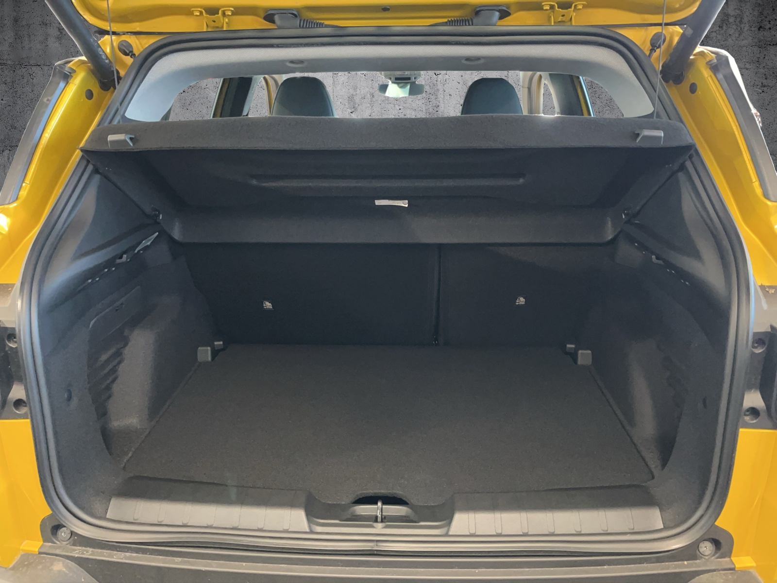 JEEP Avenger 1.2 MHEV Swiss Altitude-image-14