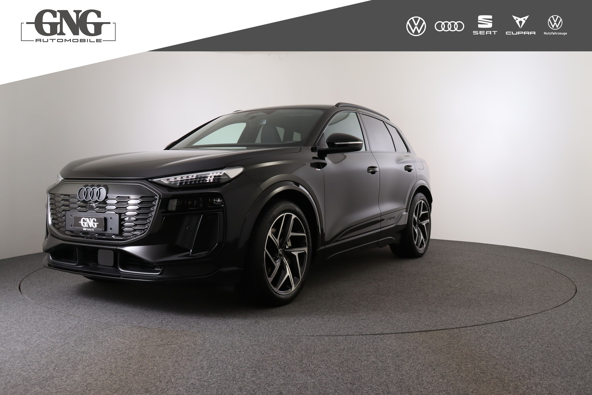 AUDI Q6 e-tron quattro