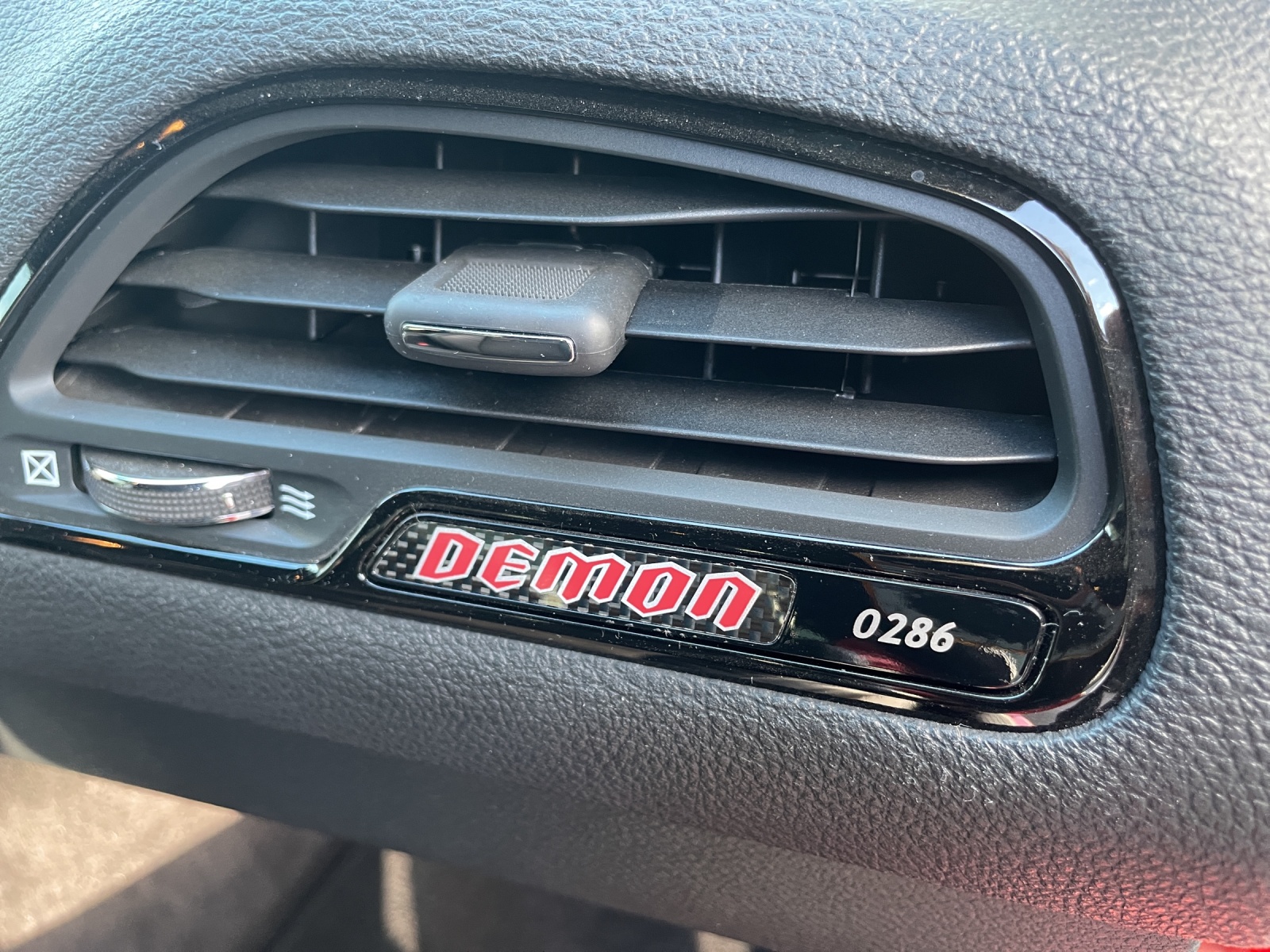 DODGE Challenger SRT DEMON-image-10