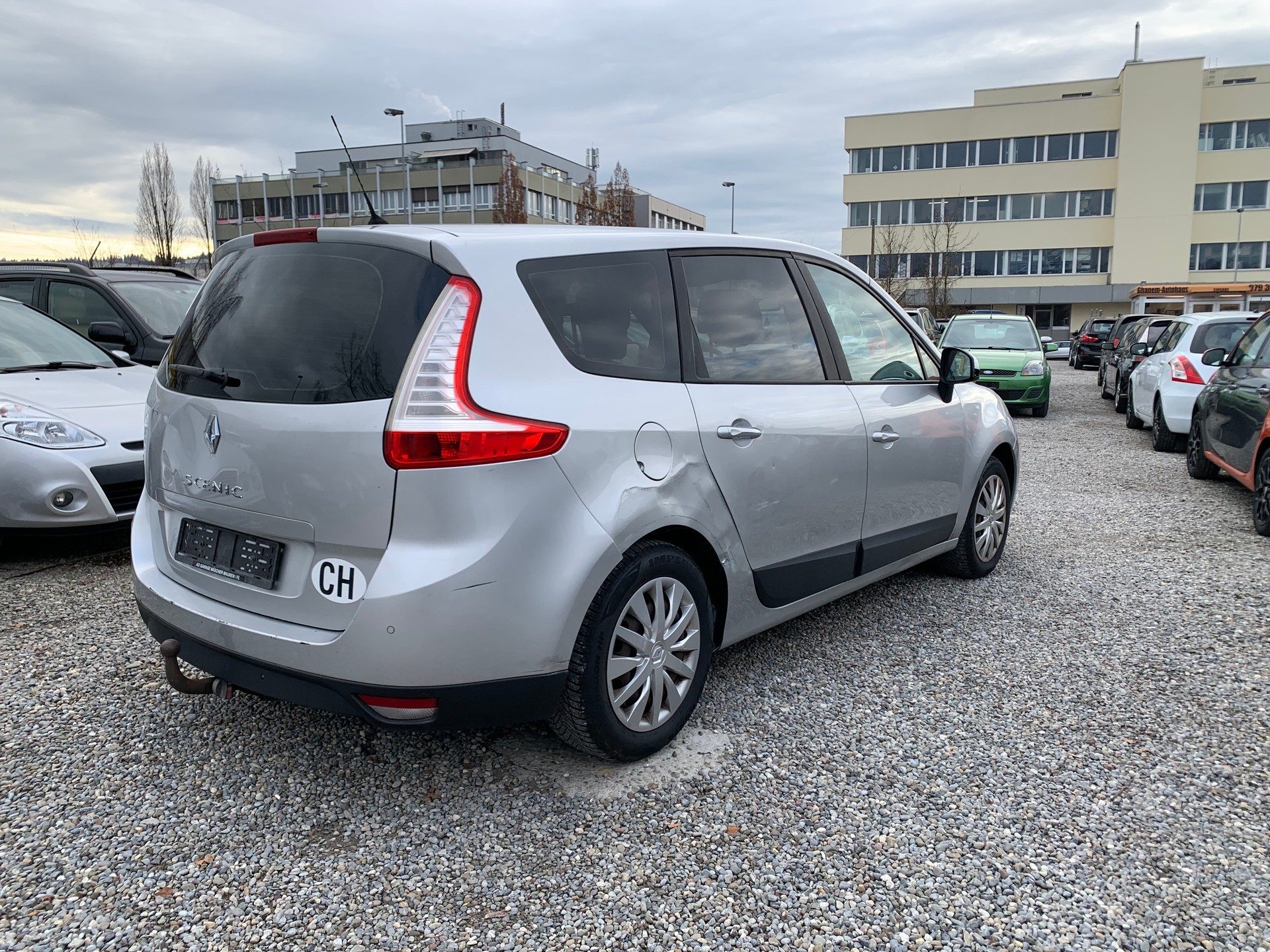 RENAULT Grand Scénic 2.0 16V Dynamique X-Tronic CVT-image-4
