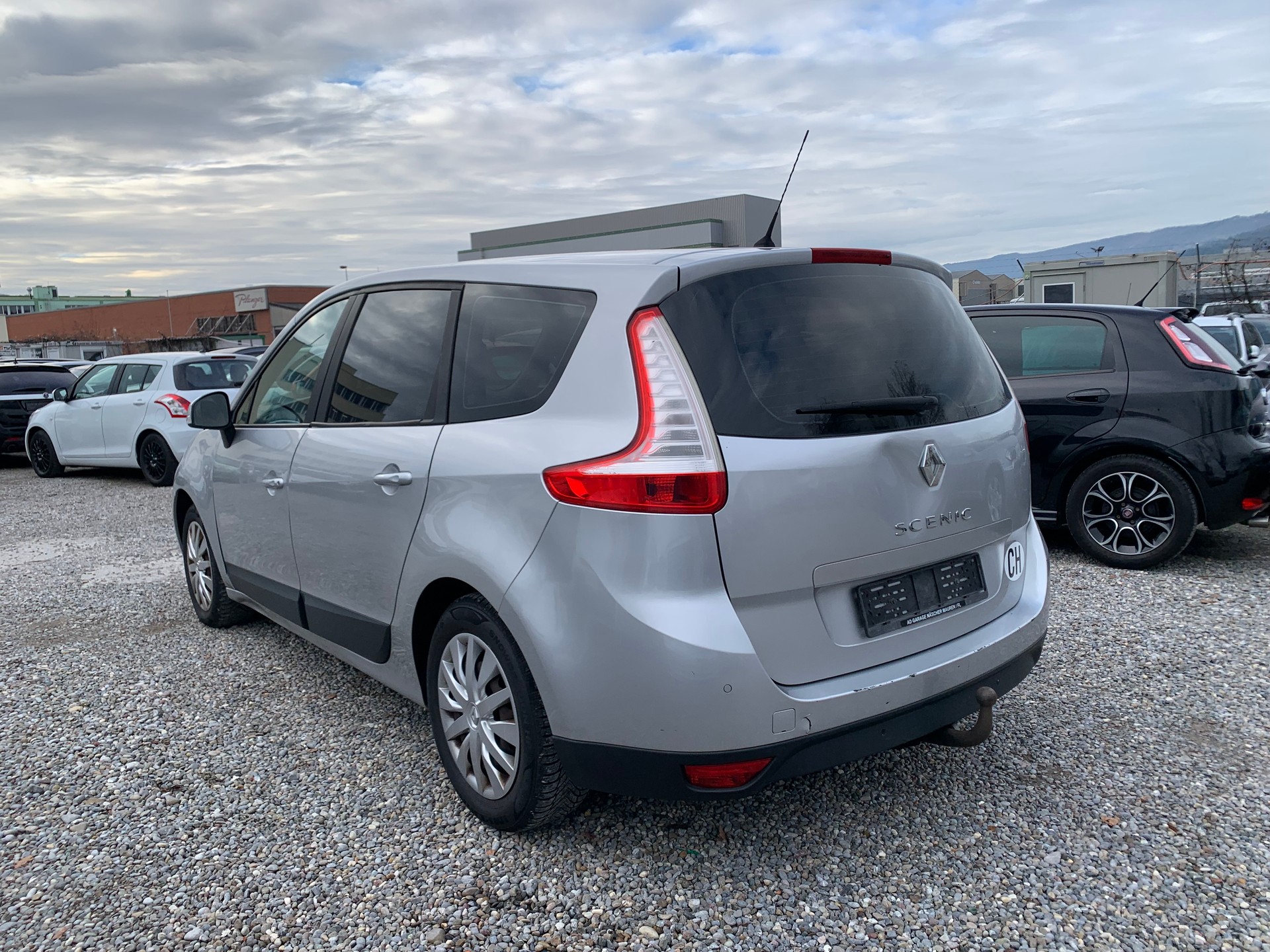 RENAULT Grand Scénic 2.0 16V Dynamique X-Tronic CVT-image-6