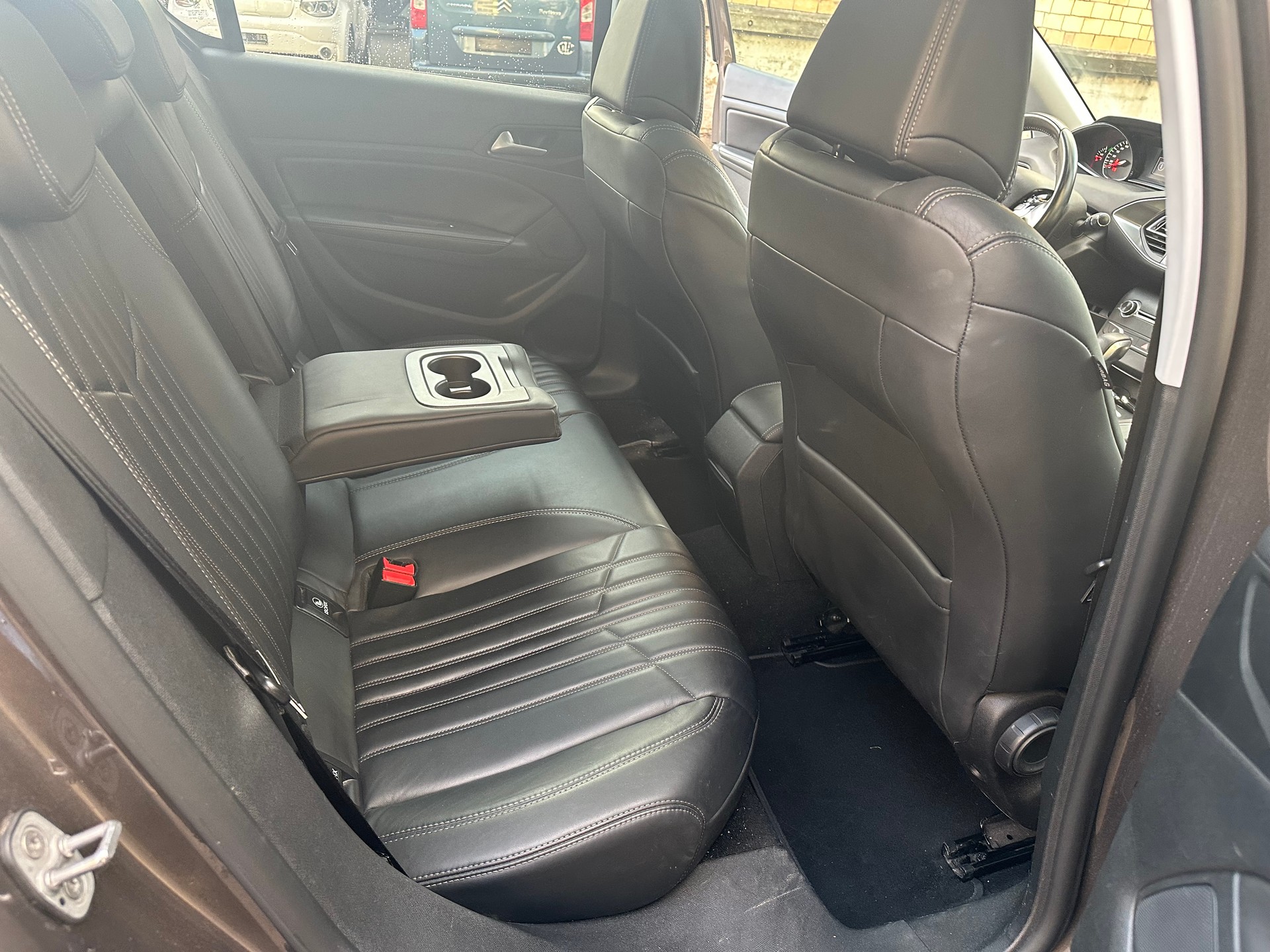 PEUGEOT 308 2.0 BlueHDI Active Automatic-image-12