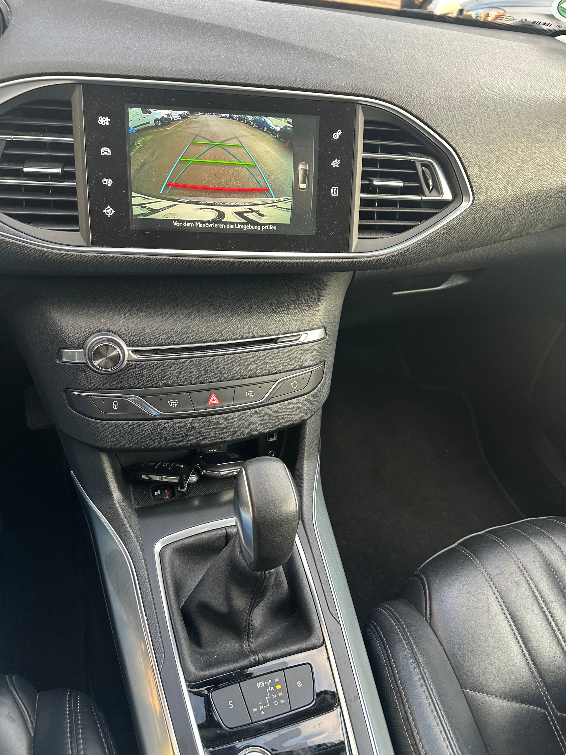 PEUGEOT 308 2.0 BlueHDI Active Automatic-image-14