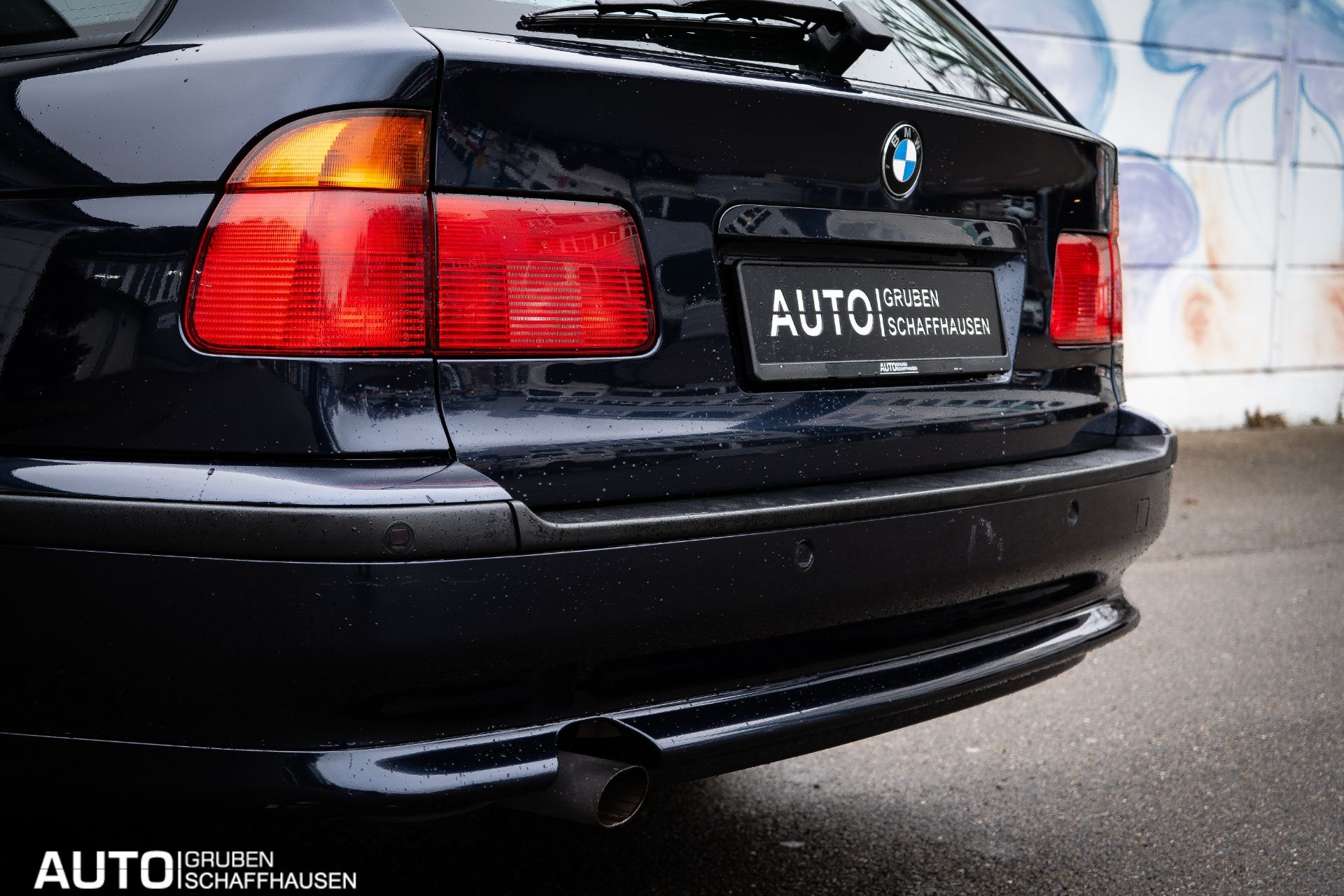 BMW 523 i Touring-image-27