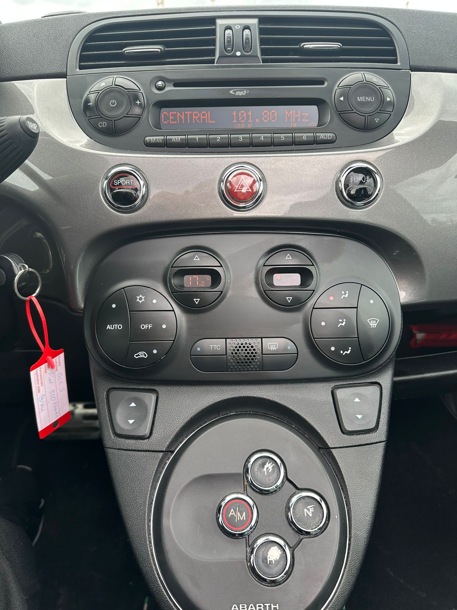 FIAT 500C 1.4 16V Turbo Abarth Dualogic-image-17
