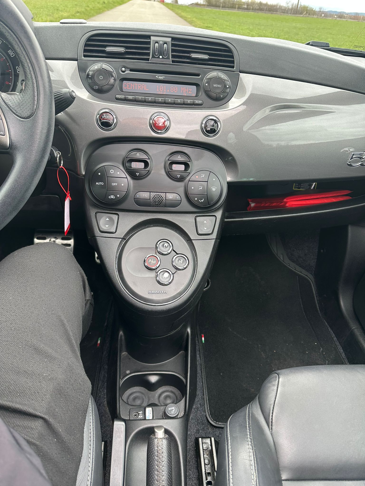 FIAT 500C 1.4 16V Turbo Abarth Dualogic-image-18