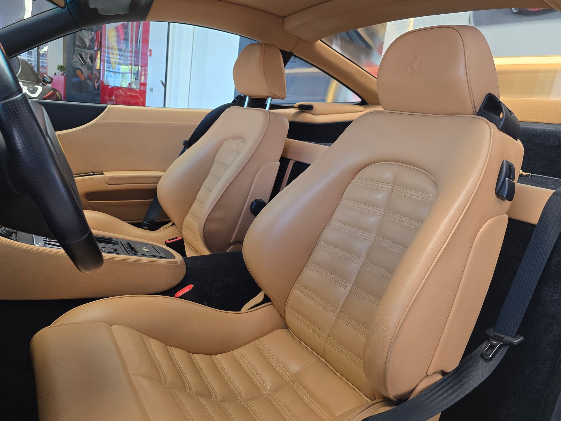 FERRARI F550 Maranello-image-9