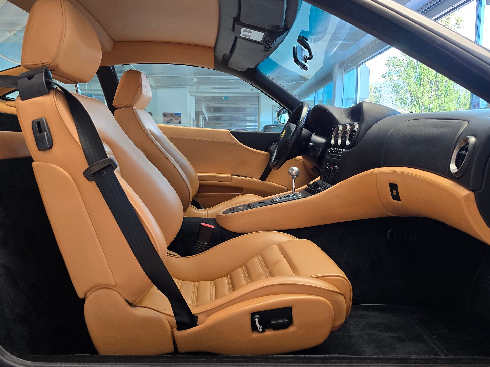 FERRARI F550 Maranello-image-13