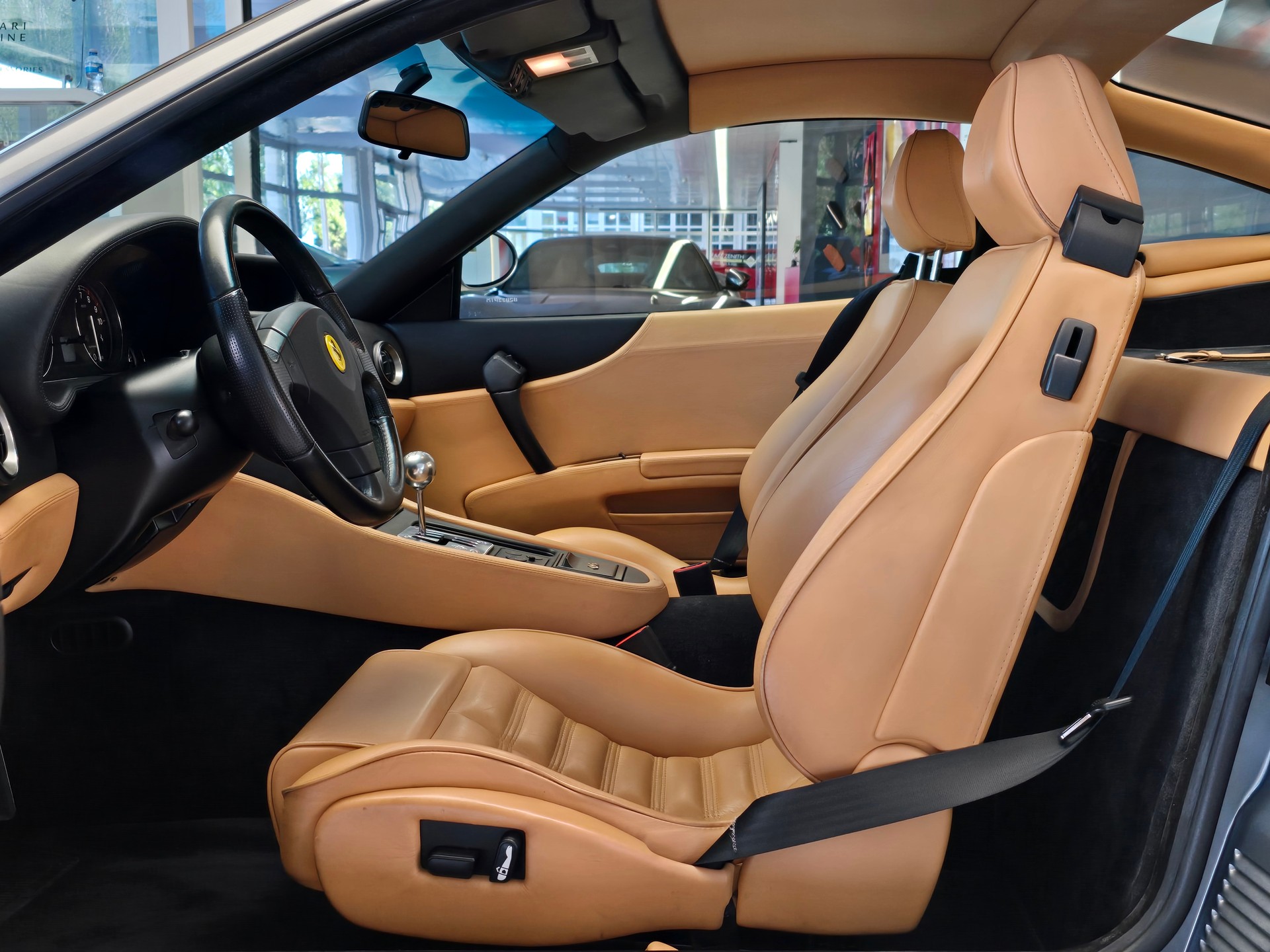 FERRARI F550 Maranello-image-8