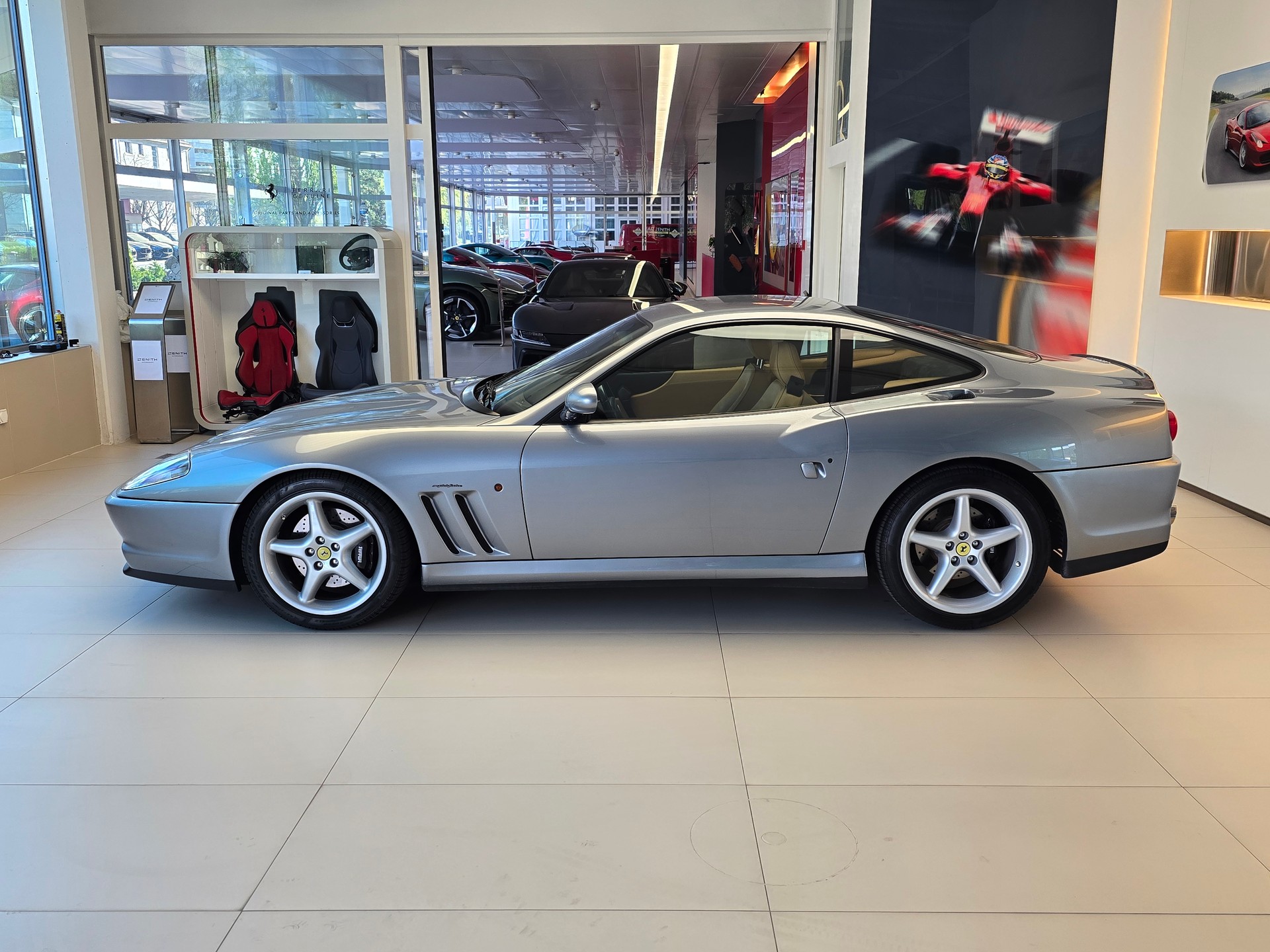 FERRARI F550 Maranello-image-7