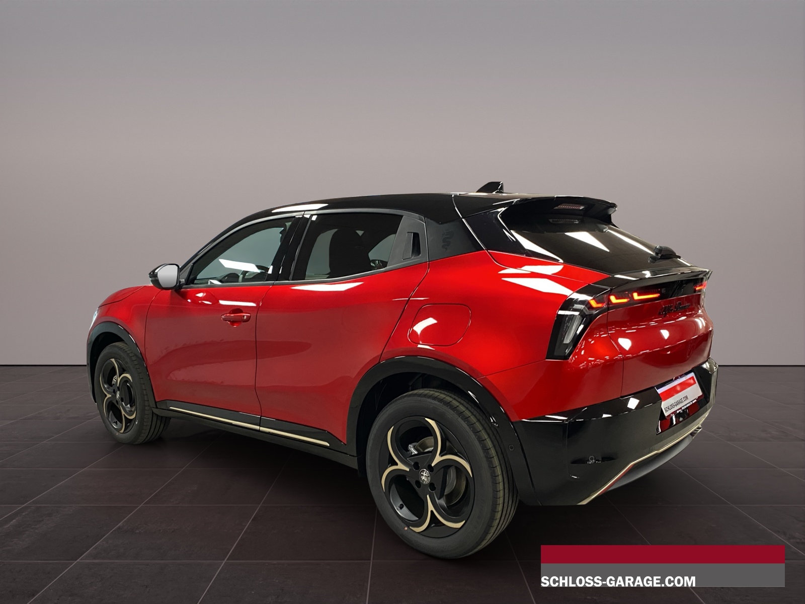 ALFA ROMEO Junior 1.2 Intensa Q4 Sky-showroom-element-3