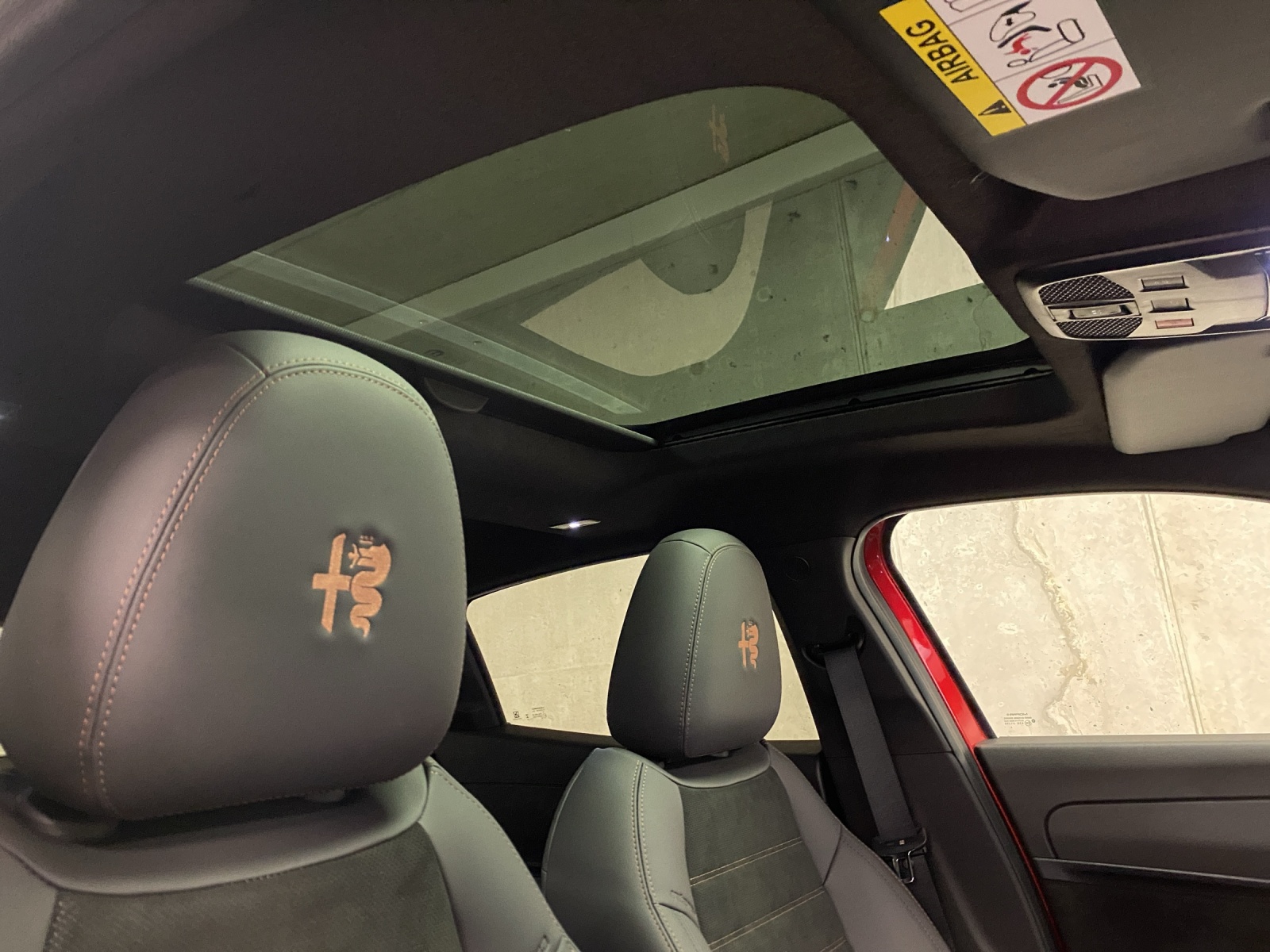 ALFA ROMEO Junior 1.2 Intensa Q4 Sky-image-15