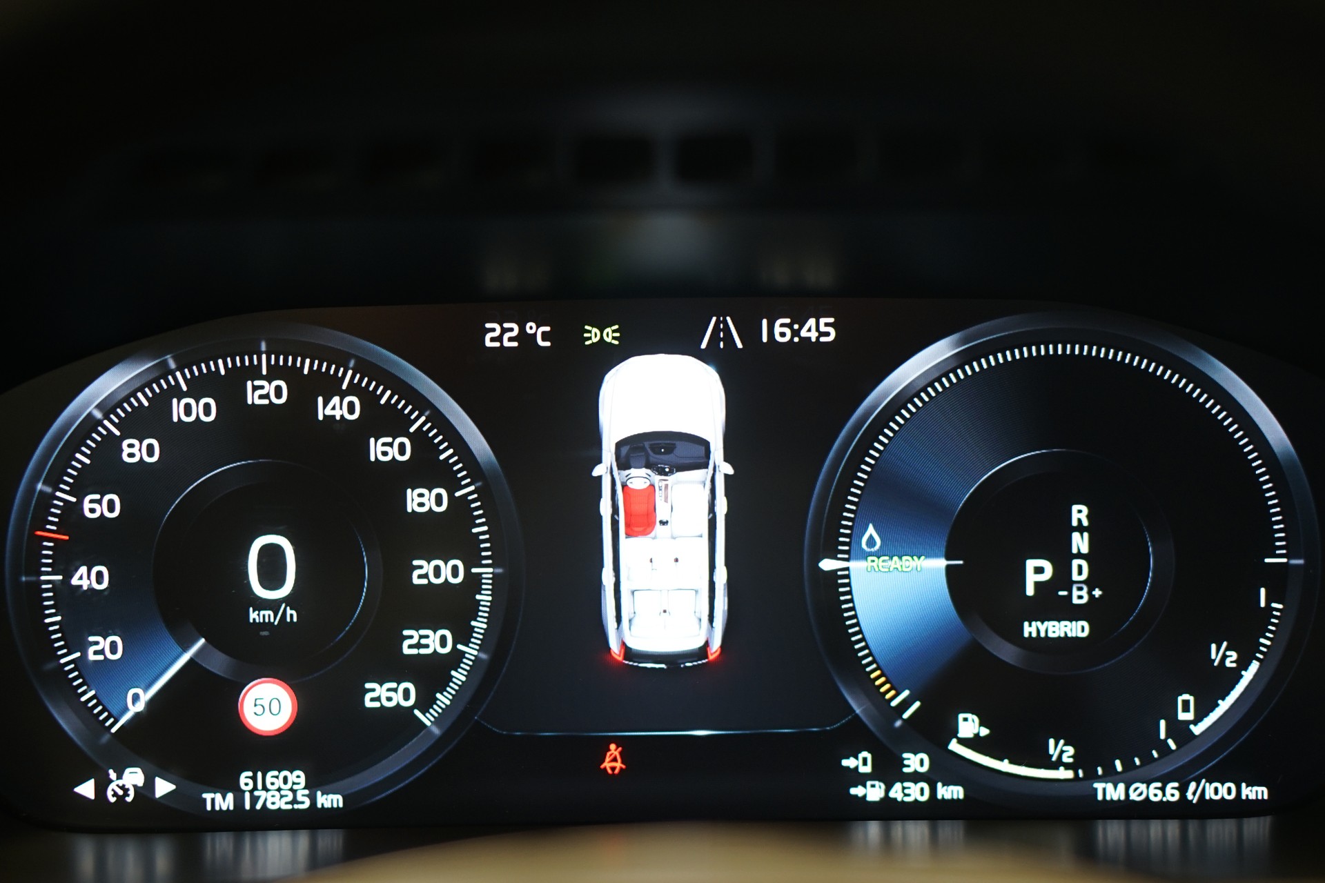 VOLVO XC90 T8 eAWD PluginHybrid R-Design Geartronic *Gratisservice* *7 Plätze*-image-25