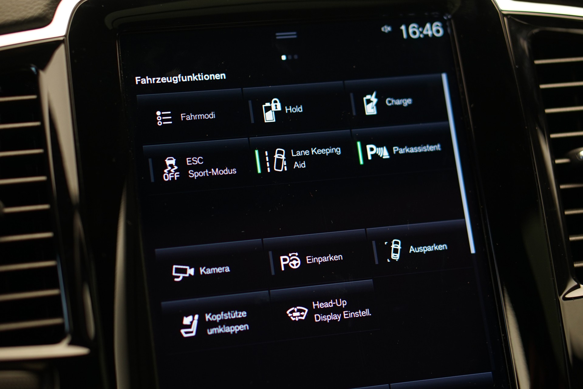 VOLVO XC90 T8 eAWD PluginHybrid R-Design Geartronic *Gratisservice* *7 Plätze*-image-24
